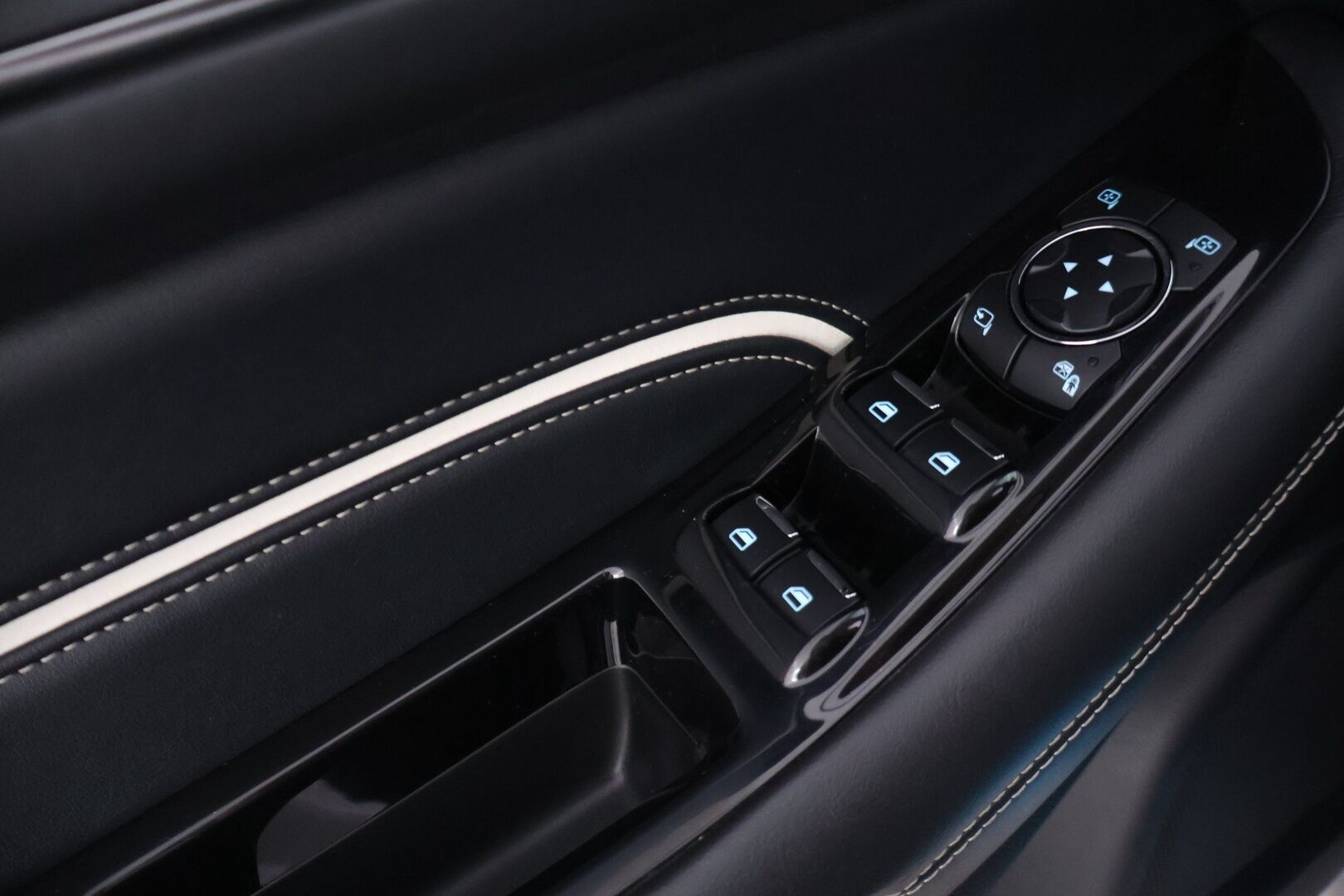 Ford Edge 2019 2,0 TDCi Bi-Turbo EcoBlue 240hv A8 Vignale 5-ovinen - Suomi-auto | B&O | Adapt. vakkari | Webasto | Navi | BLIS | P.kamera | CarPlay | Koukku | 2x renkaat |