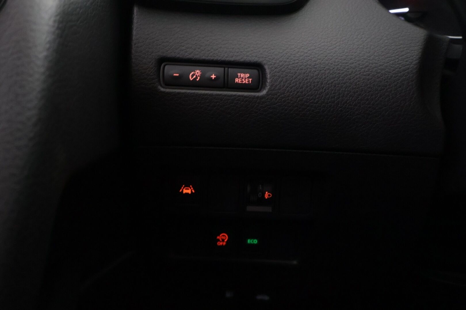Nissan Qashqai 2019 DIG-T 160 N-Connecta 2WD DCT, NNC *1-om. Suomi-auto / Vakkari / 360° Kamera / Apple&Android / Navi* - 2x renkaat aluvanteilla / Lohko+sisäpuhallin / Huoltokirja