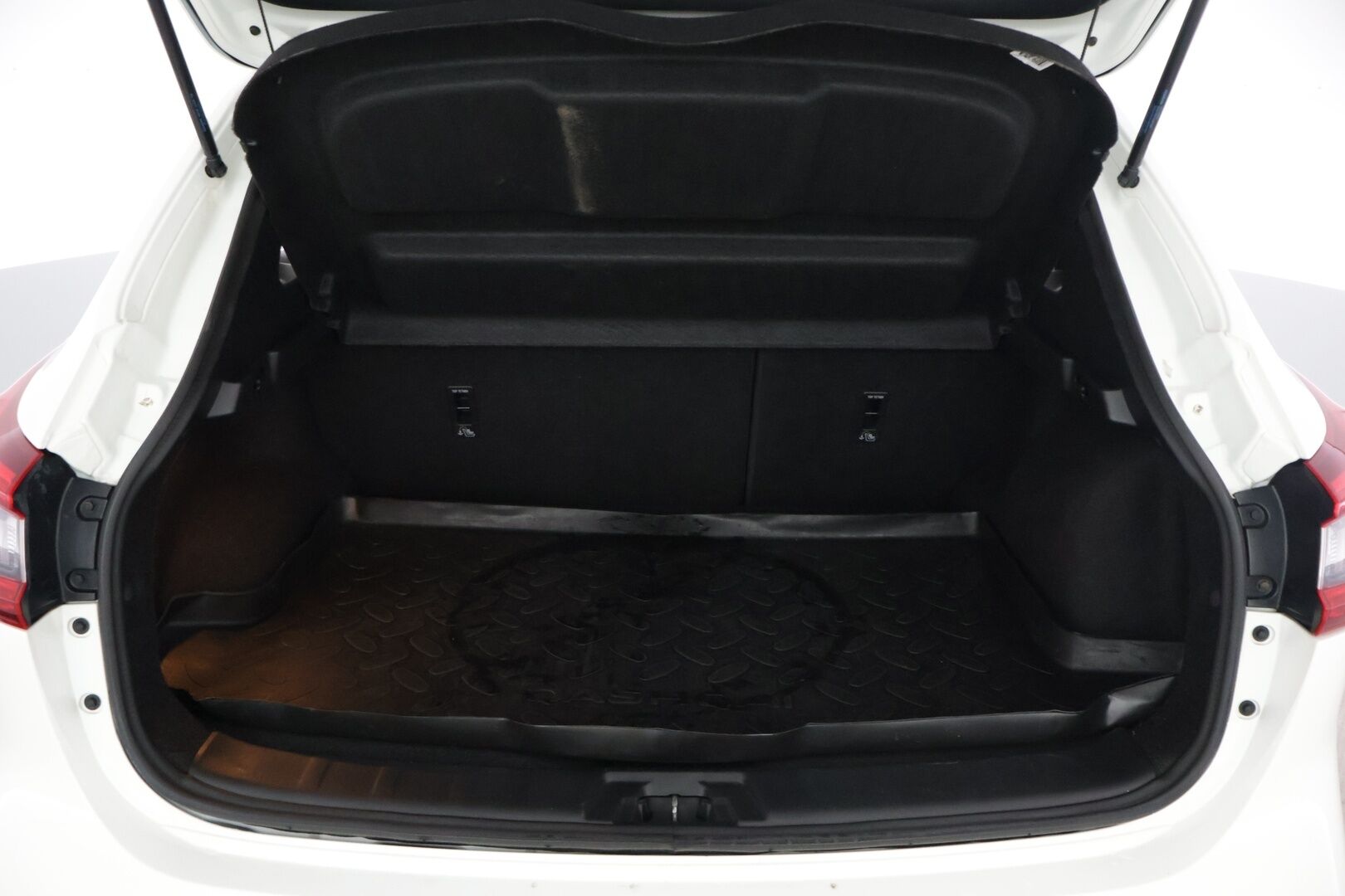 Nissan Qashqai 2019 DIG-T 160 N-Connecta 2WD DCT, NNC *1-om. Suomi-auto / Vakkari / 360° Kamera / Apple&Android / Navi* - 2x renkaat aluvanteilla / Lohko+sisäpuhallin / Huoltokirja
