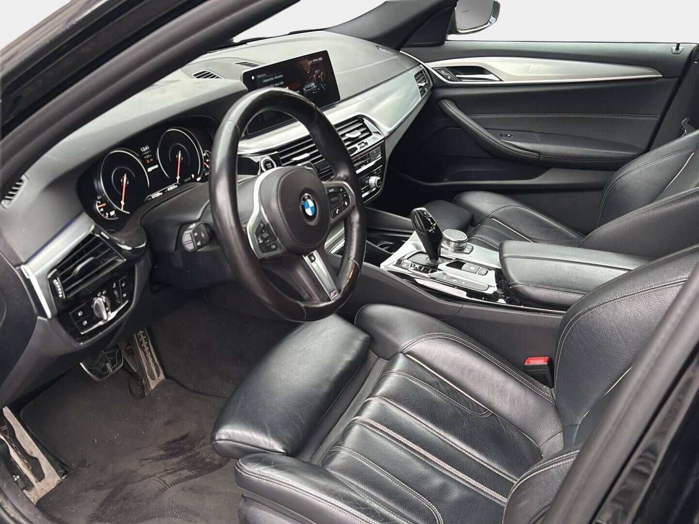 BMW 530 2018 G30 Sedan 530e A Charged Edition M Sport - | M Sport | Adapt.LED | 360-kamera | HUD | Blis | Hifi