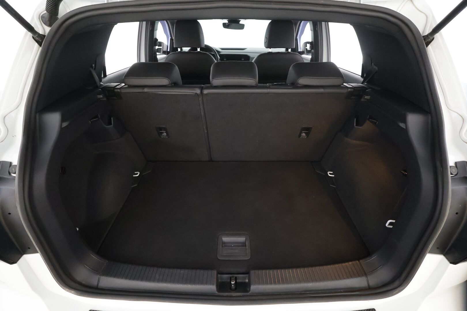 Volkswagen T-Cross 2021 R-Line 1,5 TSI 110 kW DSG * ACC / LED / Beats / Appconnect / keyless / P.Kamera * - 1.Om Suomi-auto / Kahdet renkaat