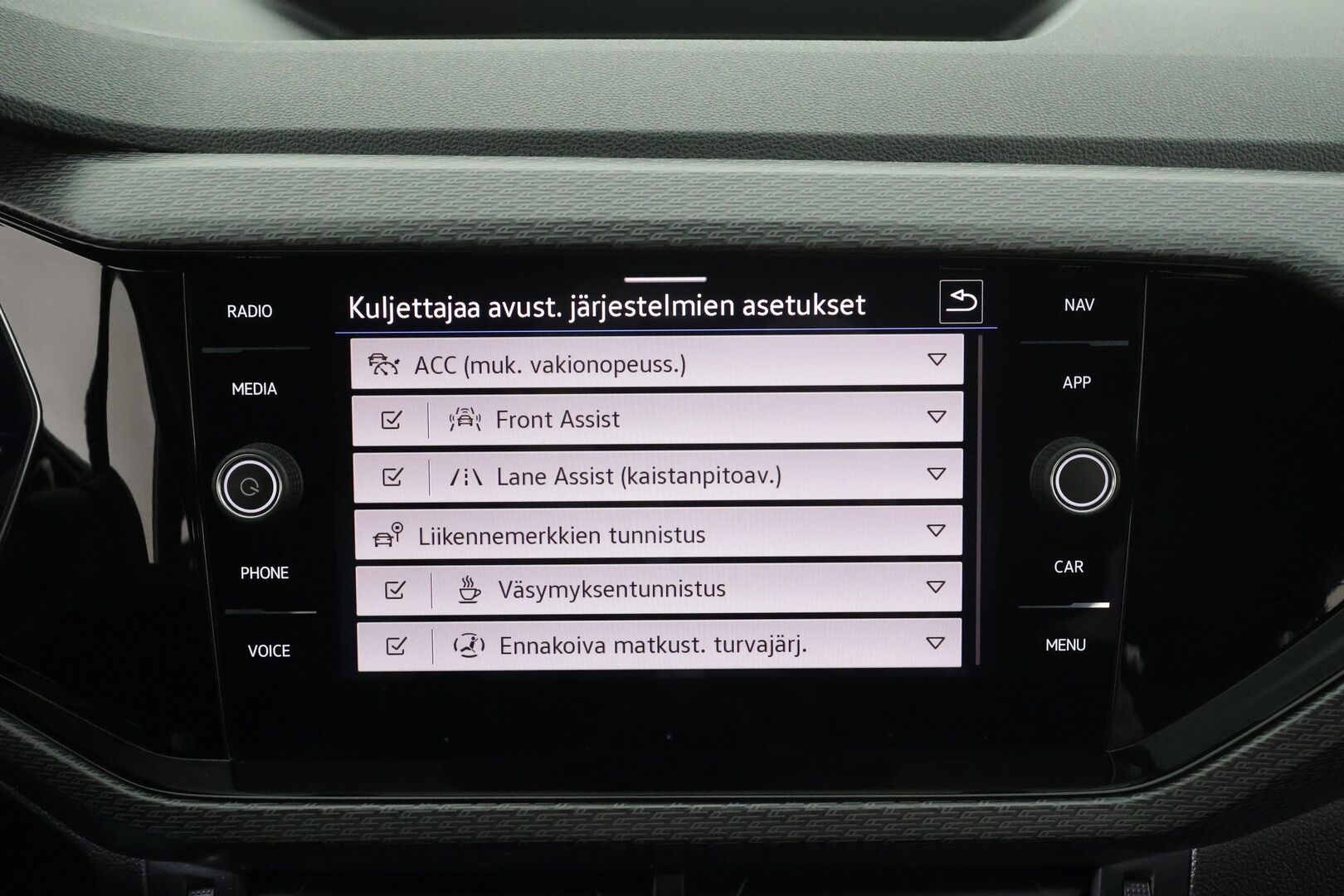 Volkswagen T-Cross 2021 R-Line 1,5 TSI 110 kW DSG * ACC / LED / Beats / Appconnect / keyless / P.Kamera * - 1.Om Suomi-auto / Kahdet renkaat