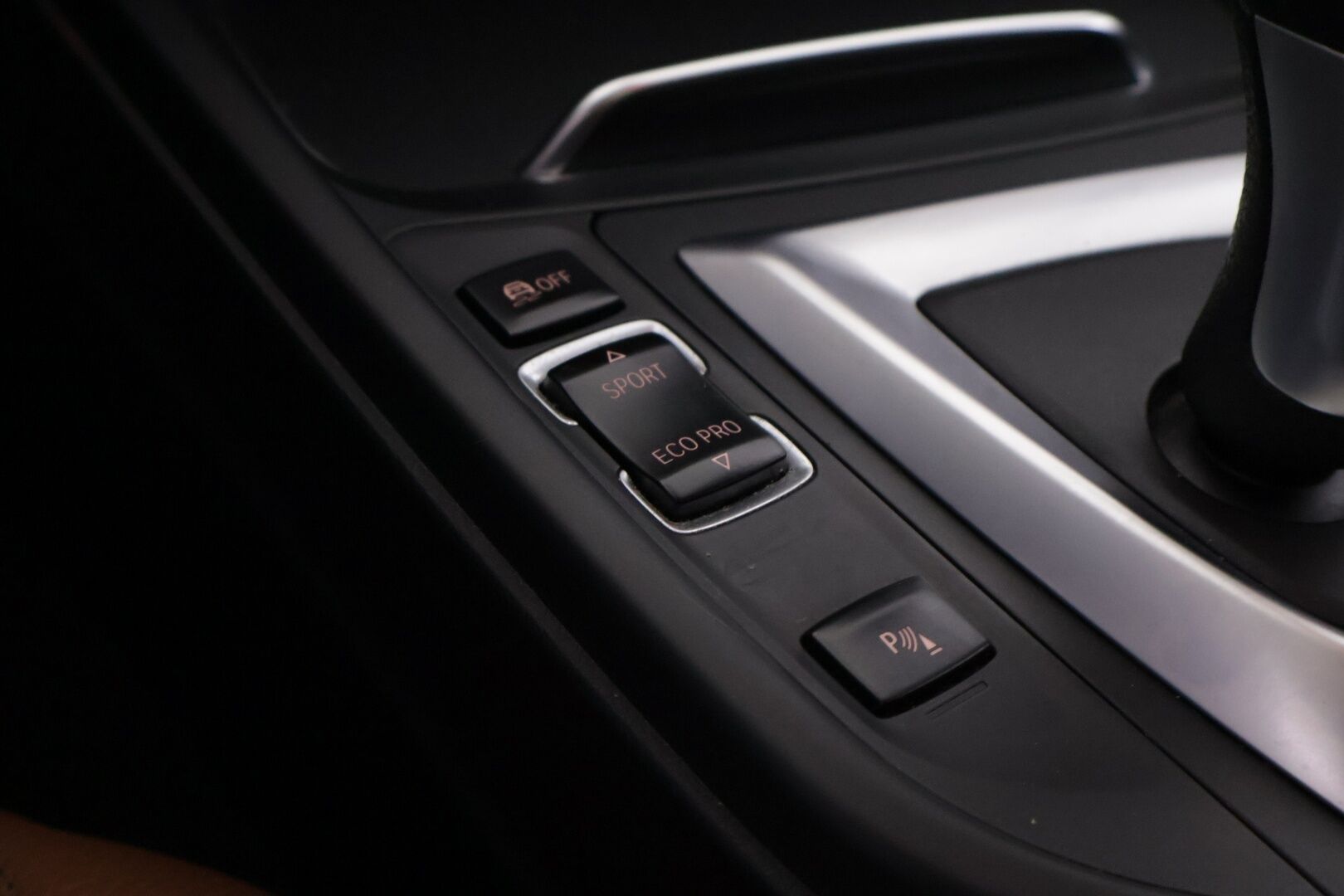 BMW 330 2016 e iPerformance - | ACC | Harman/Kardon | Konjakit Sähkösäädöillä | Kuskilla Muisti | Ambient Light | Adaptive LED | Kaistavahti | BLIS | KeyLess | P.Kamera | 360 Tutkanäkymä | 
