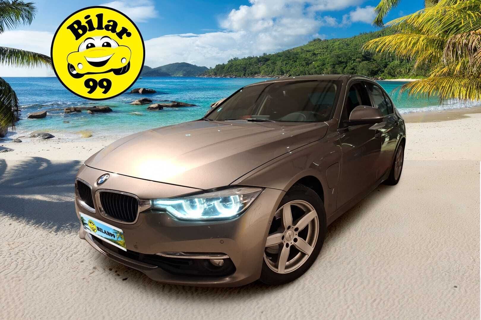 BMW 330 2016 e iPerformance - | ACC | Harman/Kardon | Konjakit Sähkösäädöillä | Kuskilla Muisti | Ambient Light | Adaptive LED | Kaistavahti | BLIS | KeyLess | P.Kamera | 360 Tutkanäkymä | 