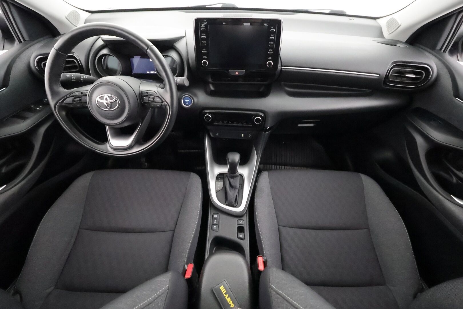 Toyota Yaris 2021 1,5 Hybrid Style - | ACC | LED | P.Kamera | Kaistavahti | Keyless | Apple&Android | Kahdet renkaat | Suomi-auto | Merkkihuollot |
