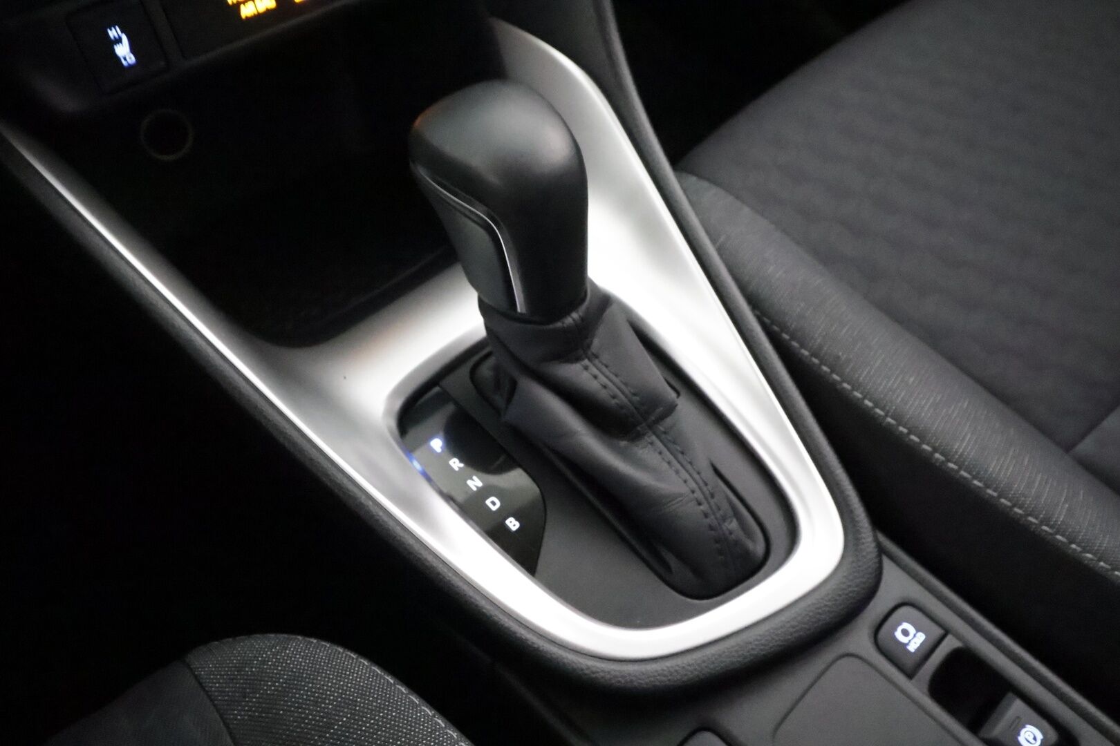 Toyota Yaris 2021 1,5 Hybrid Style - | ACC | LED | P.Kamera | Kaistavahti | Keyless | Apple&Android | Kahdet renkaat | Suomi-auto | Merkkihuollot |