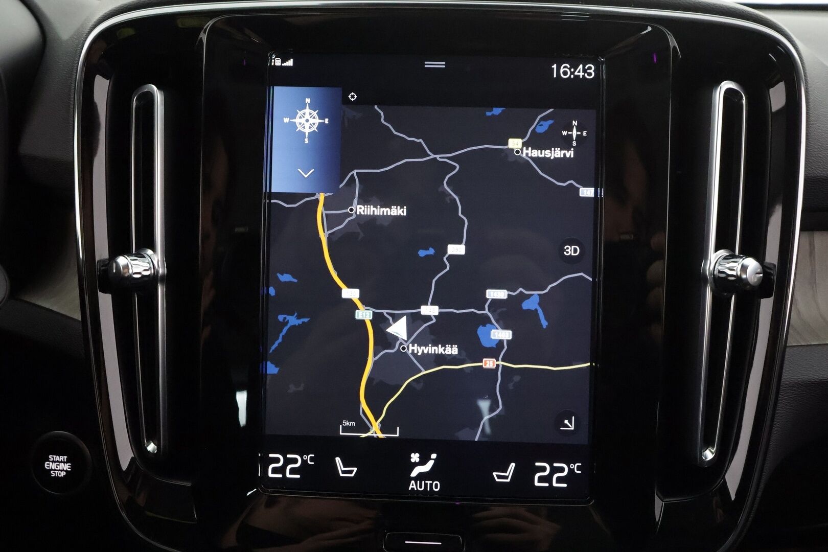 Volvo XC40 2021 T5 TwE Inscription aut * Webasto /  H&K / ACC / LED / P.Kamera / Sportnahat / Kaistavahti / Navi / Keyless * - Suomi-auto / 2x Latauskaapelit / Kahdet renkaat / Merkkihuollot - HULLUT JOULUT KORKOTARJOUS 2,49% 