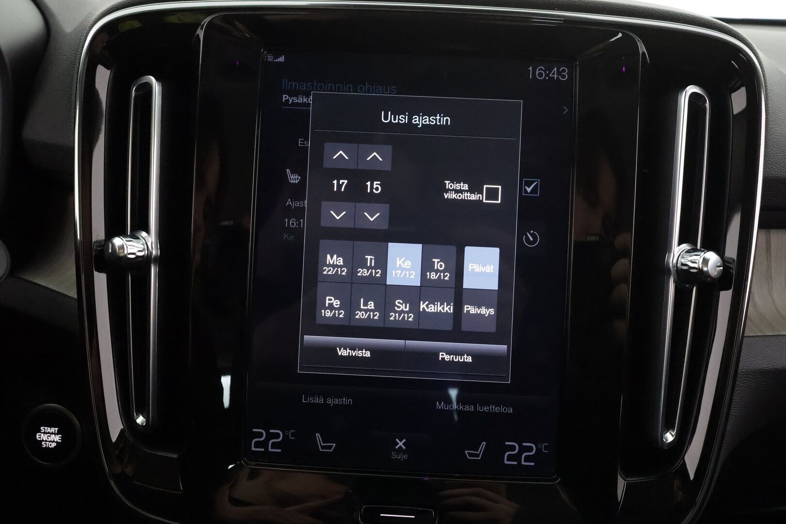 Volvo XC40 2021 T5 TwE Inscription aut * Webasto /  H&K / ACC / LED / P.Kamera / Sportnahat / Kaistavahti / Navi / Keyless * - Suomi-auto / 2x Latauskaapelit / Kahdet renkaat / Merkkihuollot - HULLUT JOULUT KORKOTARJOUS 2,49% 