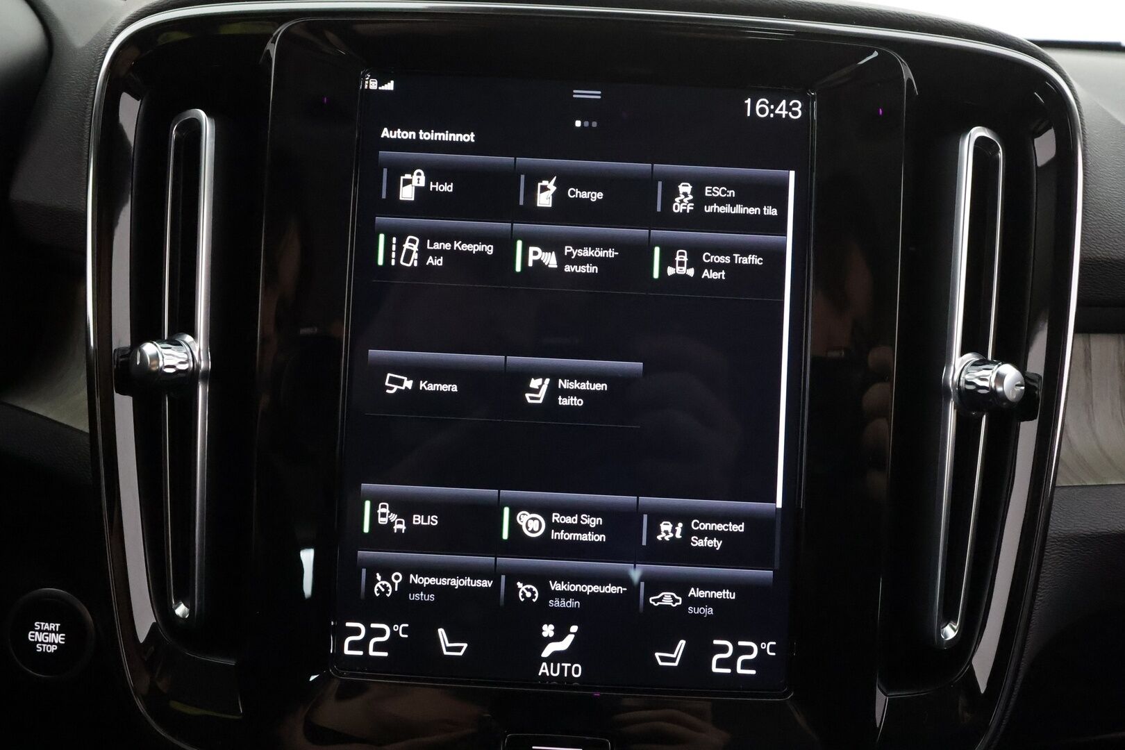 Volvo XC40 2021 T5 TwE Inscription aut * Webasto /  H&K / ACC / LED / P.Kamera / Sportnahat / Kaistavahti / Navi / Keyless * - Suomi-auto / 2x Latauskaapelit / Kahdet renkaat / Merkkihuollot - HULLUT JOULUT KORKOTARJOUS 2,49% 