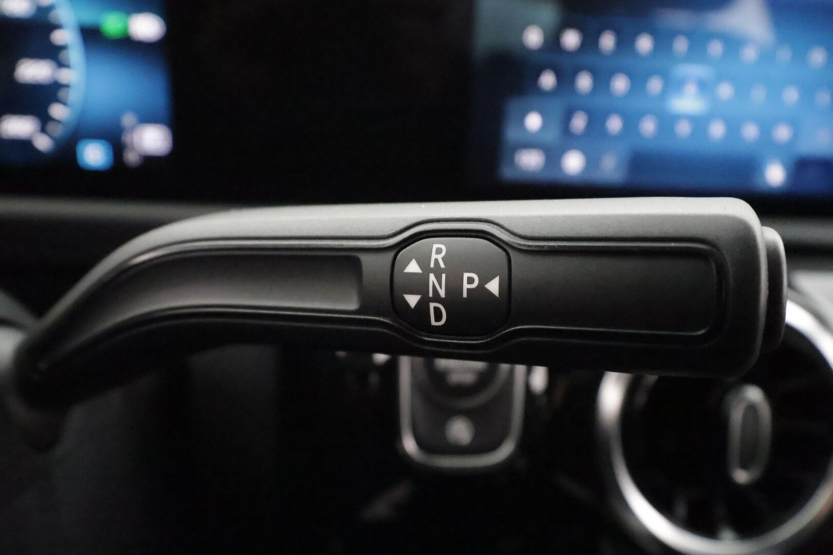 Mercedes-Benz CLA 2020 200 A Business Progressive * Vakkari / Webasto / Multibeam-LED / Sporttinahat / P.kamera / Digimittaristo * - 1.Om Suomi-auto / Kahdet Renkaat - HULLUT AVAJAISHULINAT KORKOTARJOUS 3,29 %