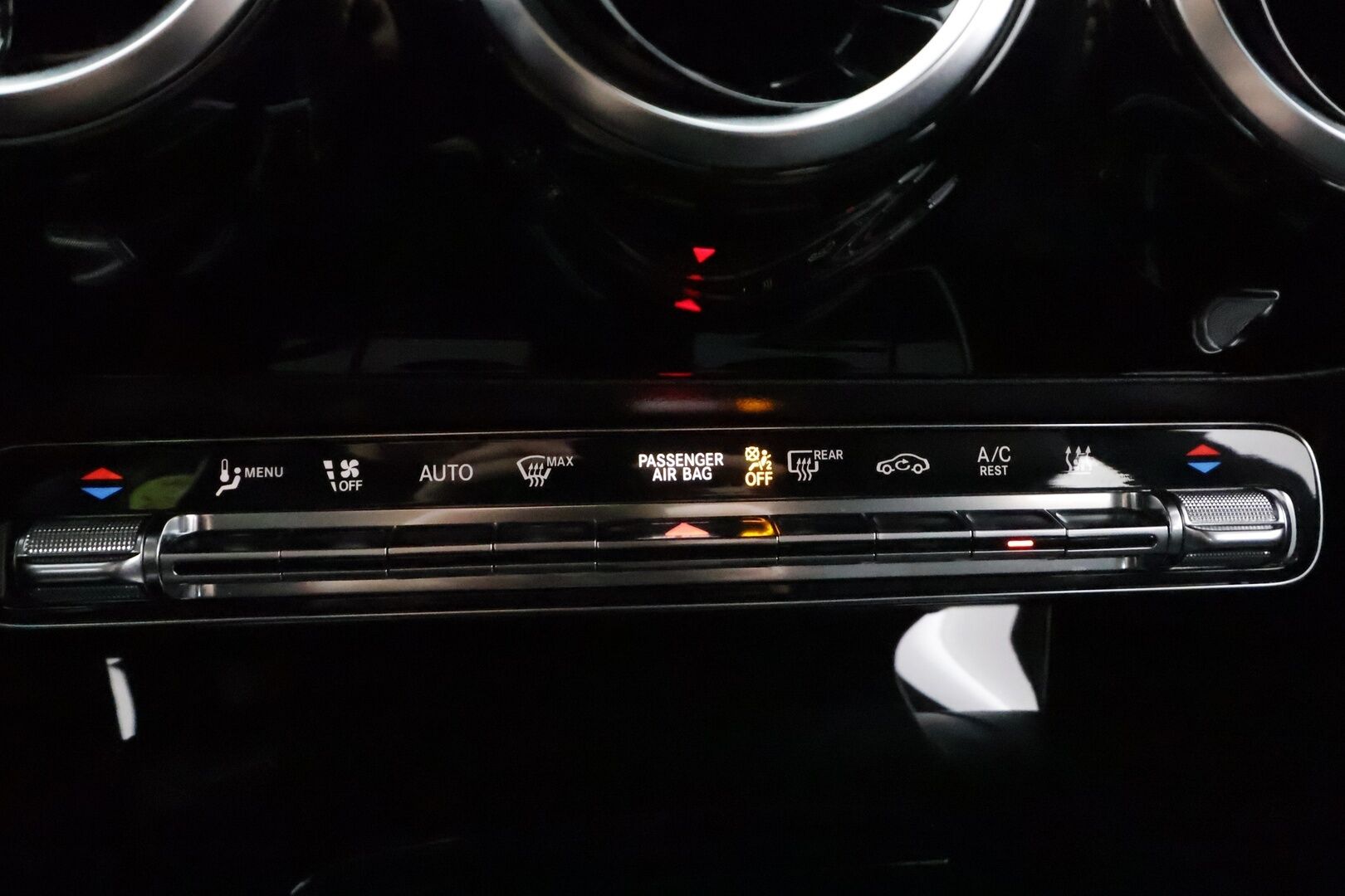 Mercedes-Benz CLA 2020 200 A Business Progressive * Vakkari / Webasto / Multibeam-LED / Sporttinahat / P.kamera / Digimittaristo * - 1.Om Suomi-auto / Kahdet Renkaat - HULLUT AVAJAISHULINAT KORKOTARJOUS 3,29 %