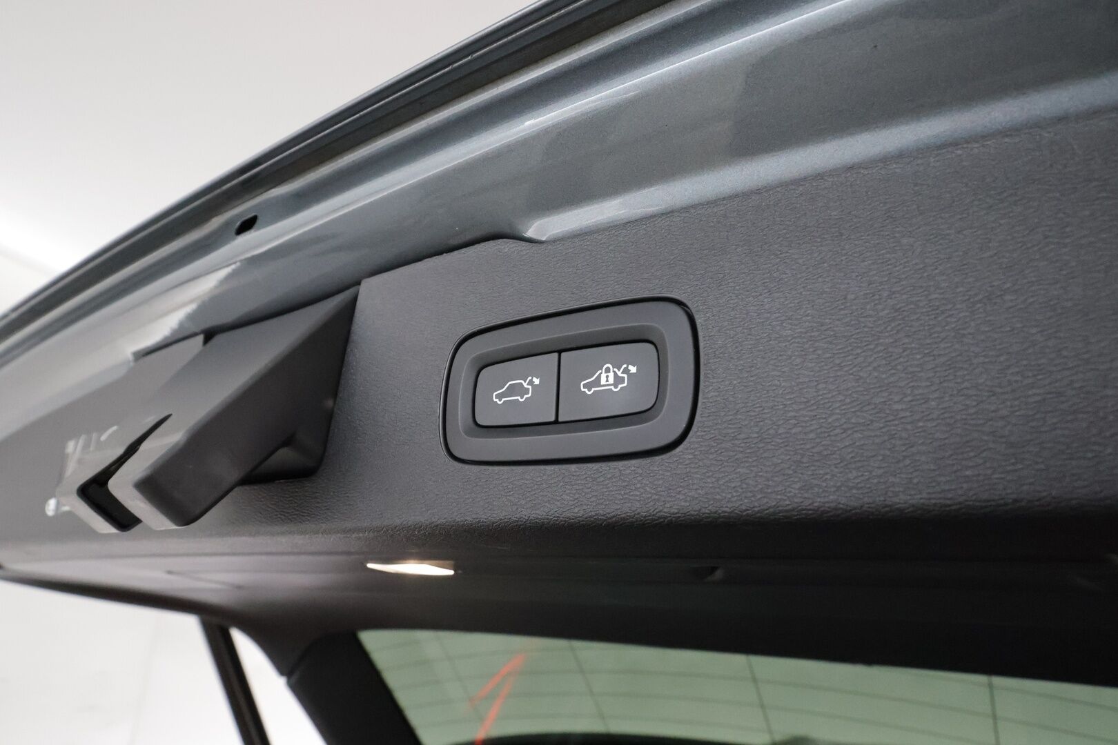 Volvo V60 2021 B5 AWD MHEV Business Inscription aut - 1Om Suomiauto / Webasto / Adapt.Vakkari / High Perf Audio / 360-Kamera / Full LED / Nahkasisusta / Supervarusteet! - HULLUT JOULUT KORKOTARJOUS 2,49% 