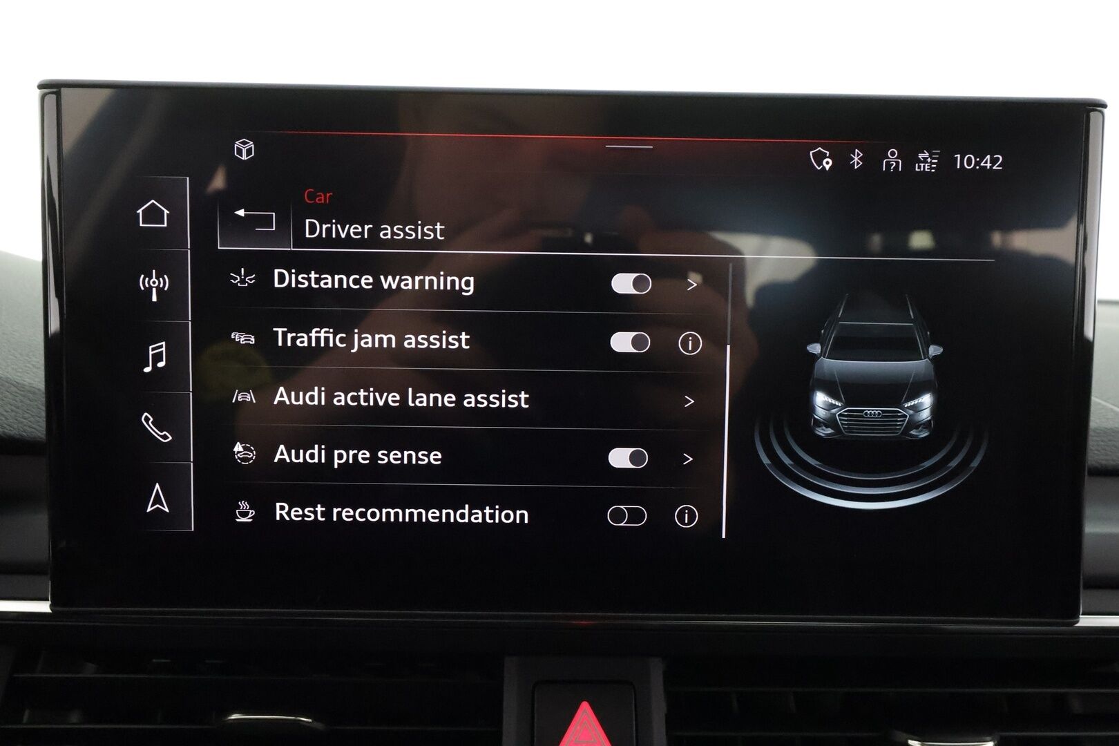 Audi A4 2020 Avant Business Advanced Comfort Edition 35 TFSI 110 kW MHEV S tronic * ACC / Webasto / Koukku / Matrix LED * - 1.Om Suomi-auto / Kahdet renkaat aluvanteilla