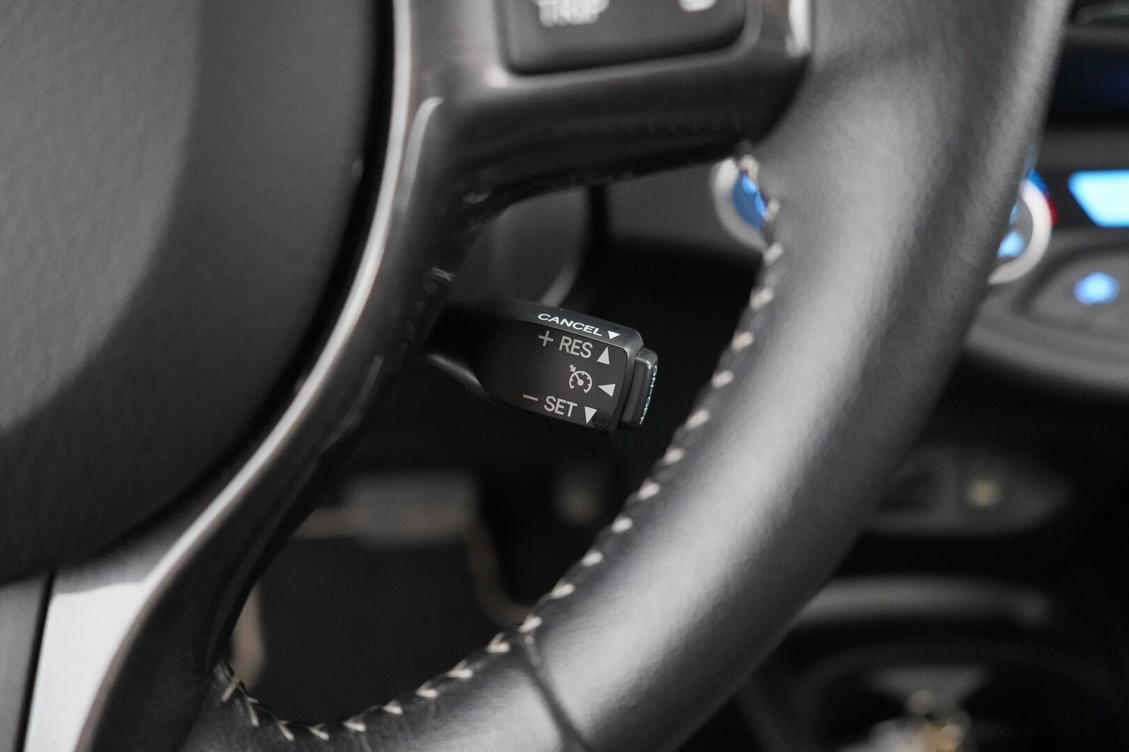 Toyota Yaris 2020 1,5 Hybrid Y20 Edition - Kamera | Lohko+sisä | Kaistavahti | Navi | Vakionopeudensäädin | Kahdet OEM vanteet | Suomi-auto | Merkkihuollettu | Katsastettu ja huollettu toukokuussa