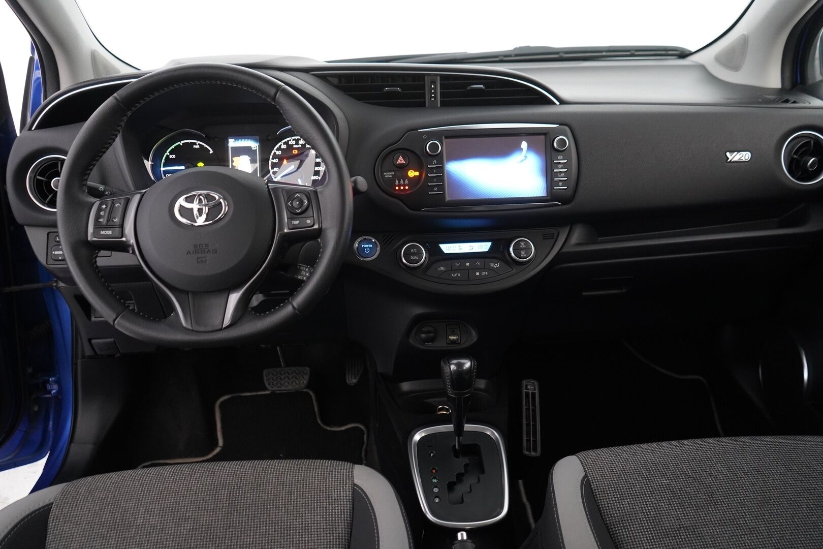 Toyota Yaris 2020 1,5 Hybrid Y20 Edition - Kamera | Lohko+sisä | Kaistavahti | Navi | Vakionopeudensäädin | Kahdet OEM vanteet | Suomi-auto | Merkkihuollettu | Katsastettu ja huollettu toukokuussa