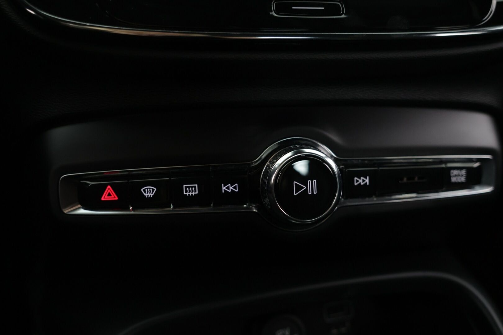 Volvo XC40 2021 T5 TwE Business R-Design aut - ACC | Vetokoukku | Digimittaristo | BLIS | Carplay | Peruutuskamera | Lämmitettävä ohjauspyörä | Muistipenkki |