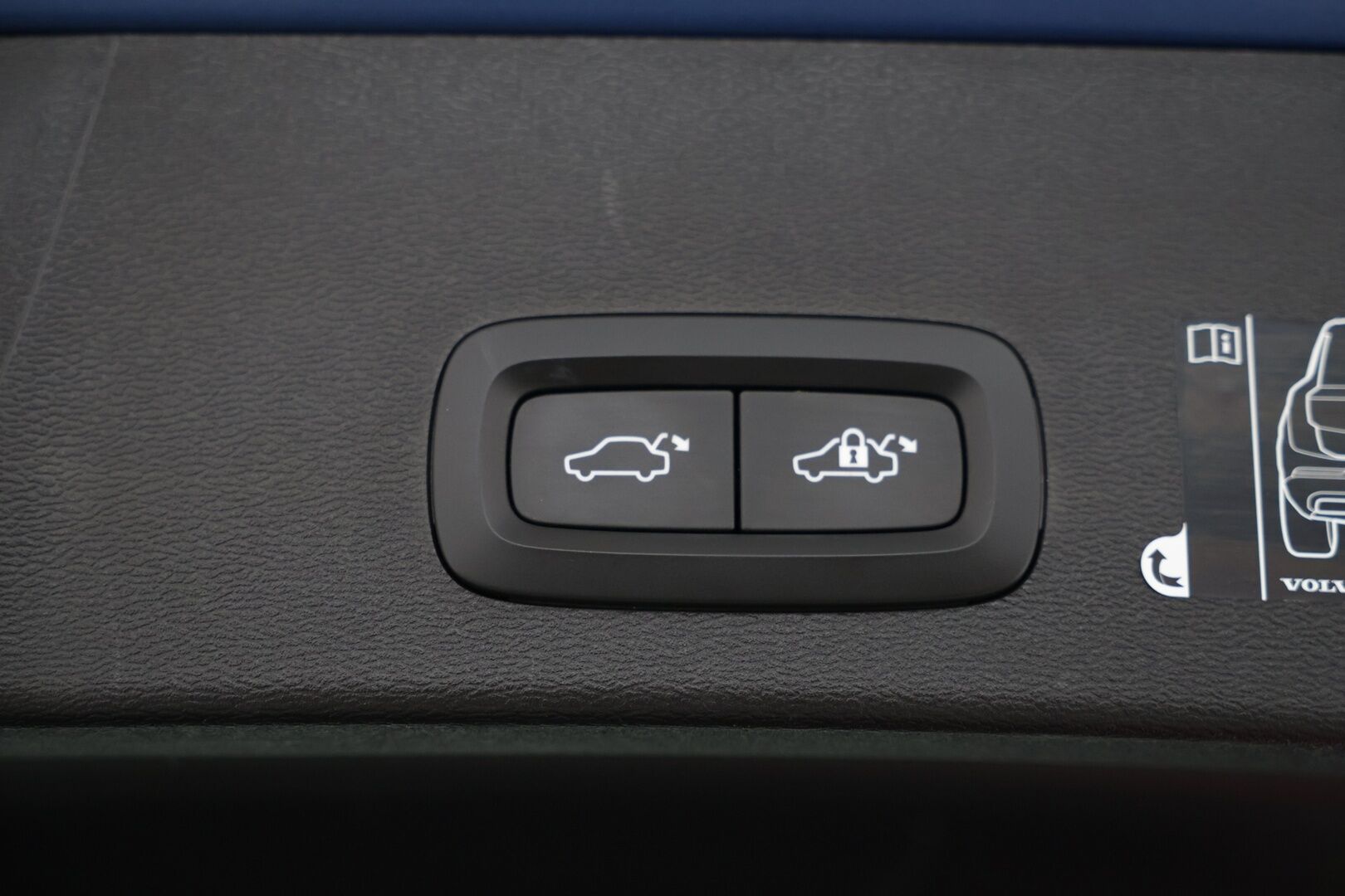 Volvo XC40 2021 T5 TwE Business R-Design aut - ACC | Vetokoukku | Digimittaristo | BLIS | Carplay | Peruutuskamera | Lämmitettävä ohjauspyörä | Muistipenkki |
