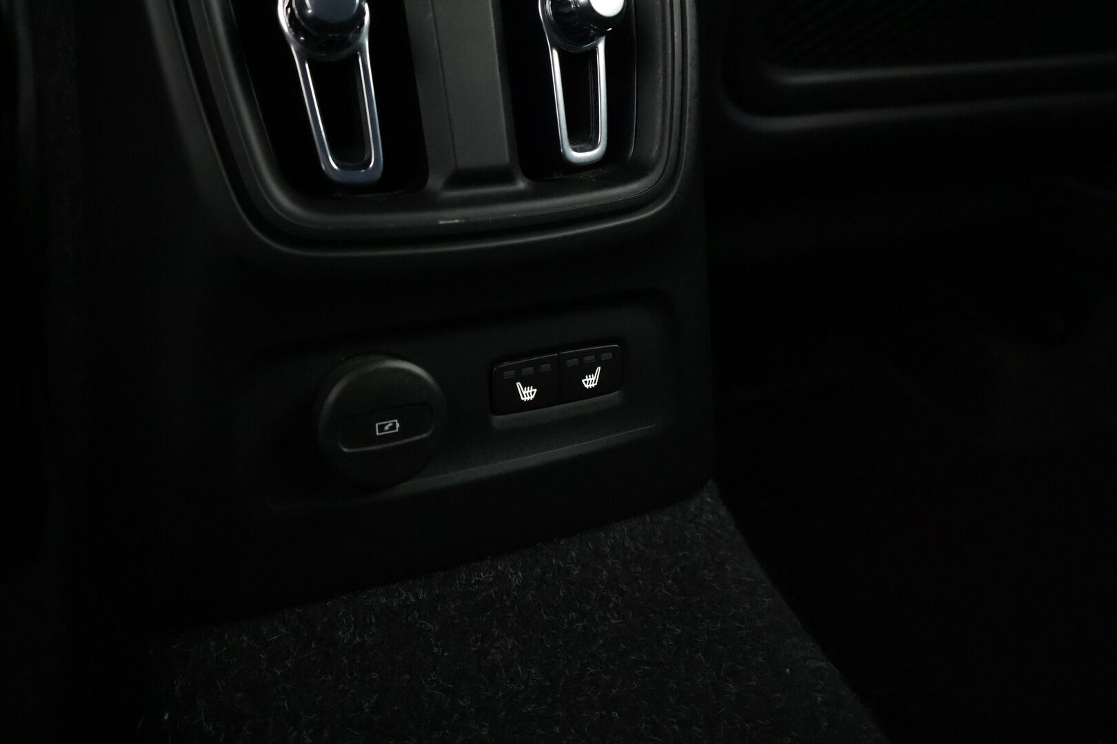 Volvo XC40 2021 T5 TwE Business R-Design aut