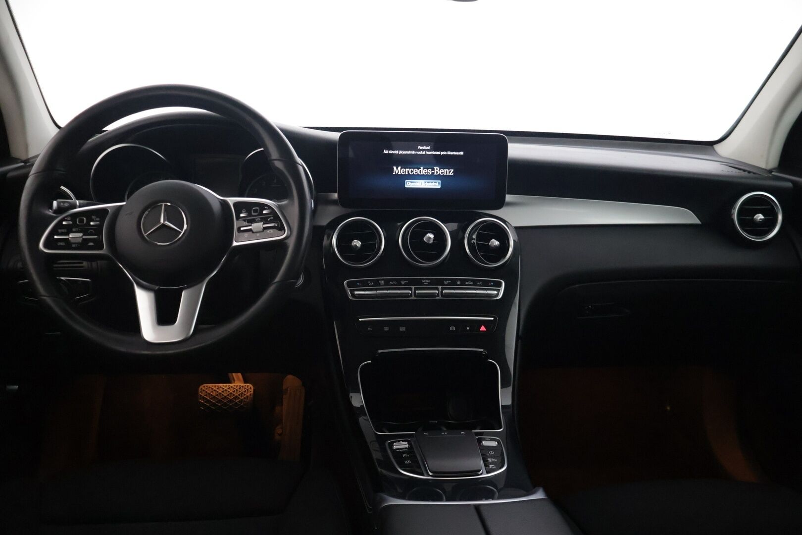 Mercedes-Benz GLC 2021 300 e 4MATIC A Business EQ Power - | Adapt.vakkari | 2.OM Suomi-auto | BLIS | Urheiluistuimet | P. Kamera | Led High Performance | Apple&Android carplay | Sähköluukku |