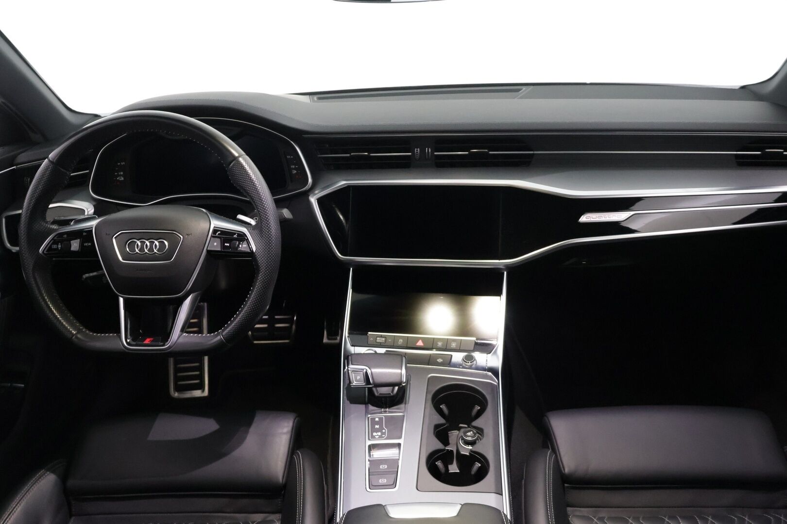 Audi A6 2020 Sedan Business Sport 55 TFSIe Quattro S tronic S Line - Suomi-auto | Bang&Olufsen | P.kamera | Tikatut nahat | Vetokoukku | Muistipenkkit | Carplay | SoH 88,7% 