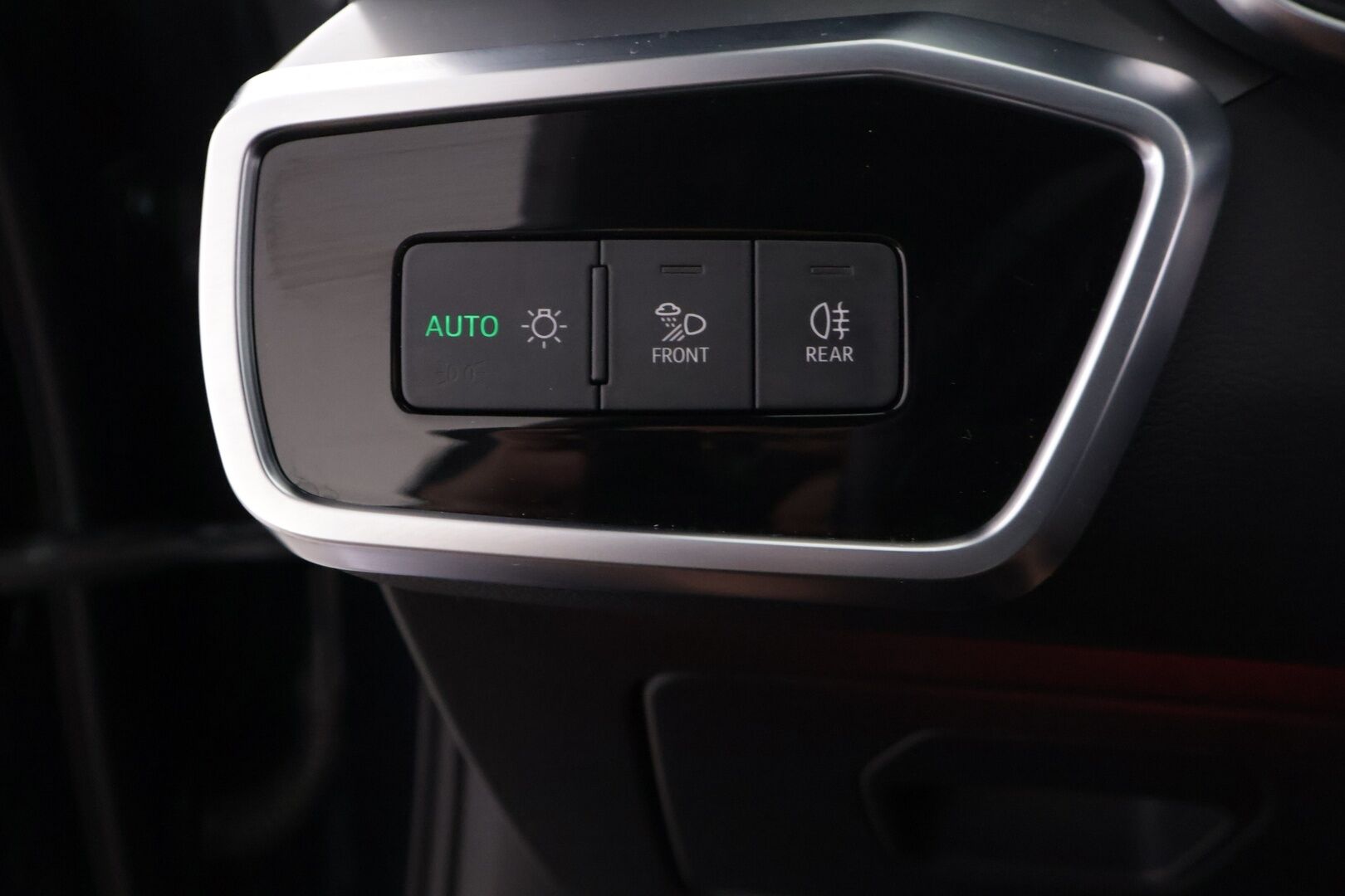 Audi A6 2020 Sedan Business Sport 55 TFSIe Quattro S tronic S Line - Suomi-auto | Bang&Olufsen | P.kamera | Tikatut nahat | Vetokoukku | Muistipenkkit | Carplay | SoH 88,7% 