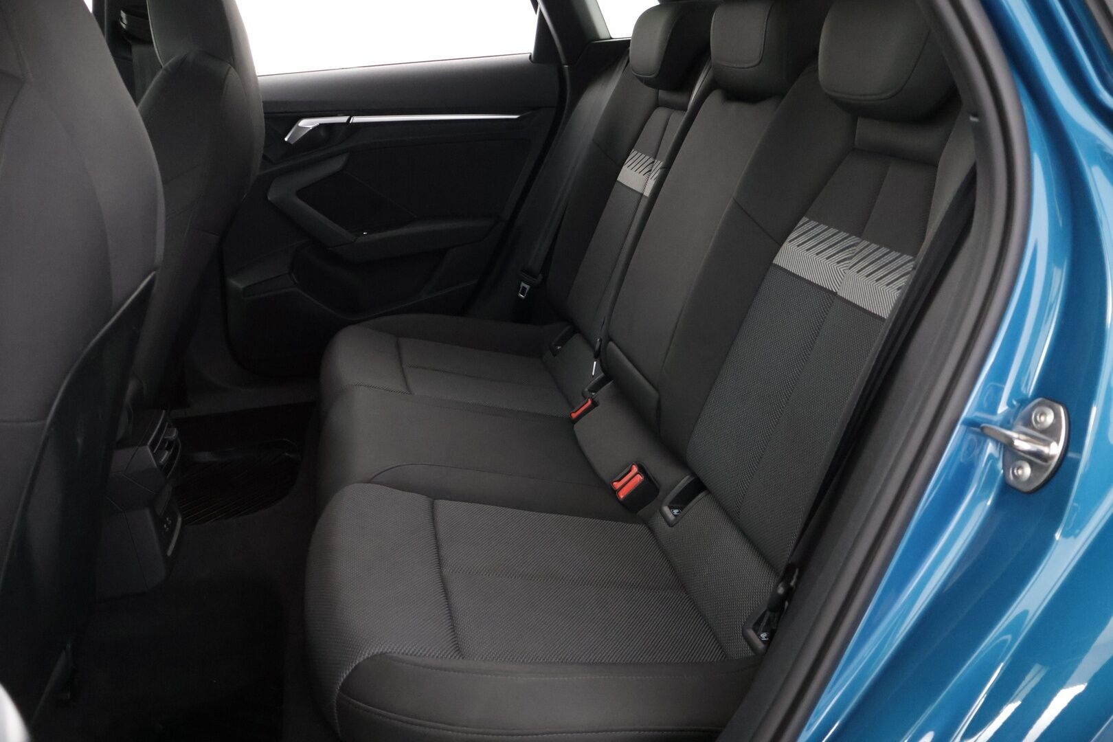 Audi A3 2020 Sportback Business Advanced Launch Edition 35 TFSI 110 kW MHEV S tronic - Suomi-auto | ACC | Matrix | Koukku | Keyless | Tutkat | Lohko | 2x Renkaat | Seuraava katsastus vasta 9/28 - KORKO VAIN 3,99 %