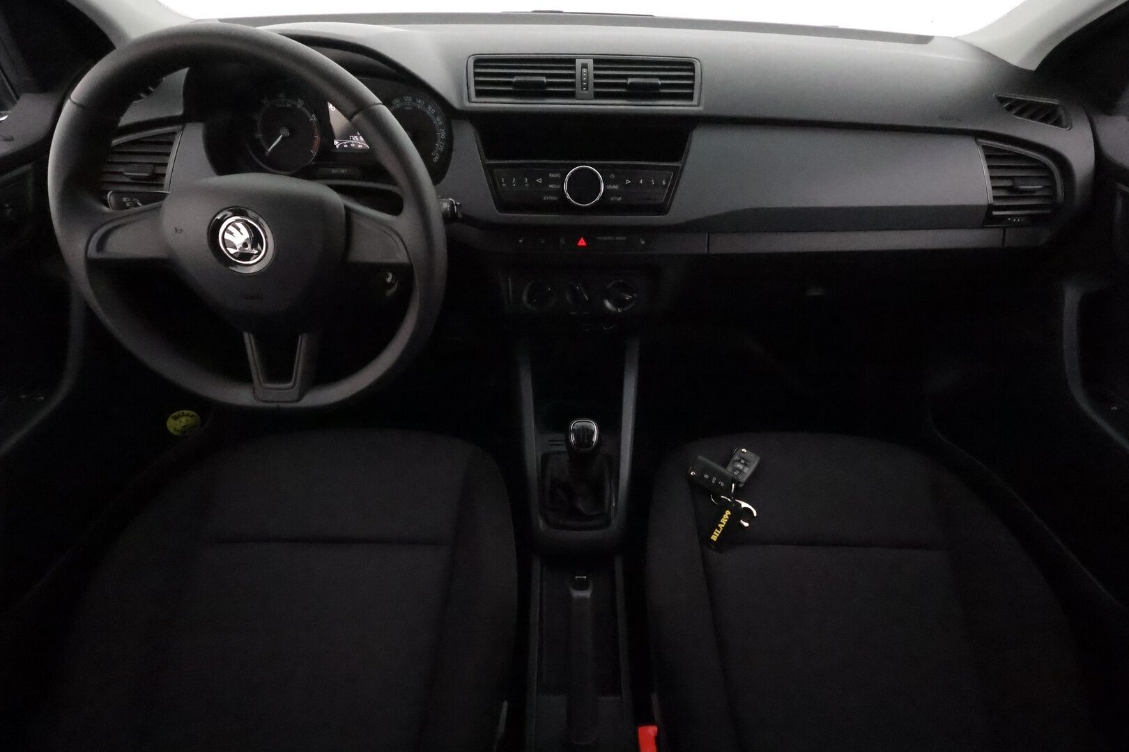 Skoda Fabia 2020 1,0 TSI 95 Active **Suomi-auto / Radio / ALV / 2xRenkaat / Lohkolämmitin** - Ilmastointi