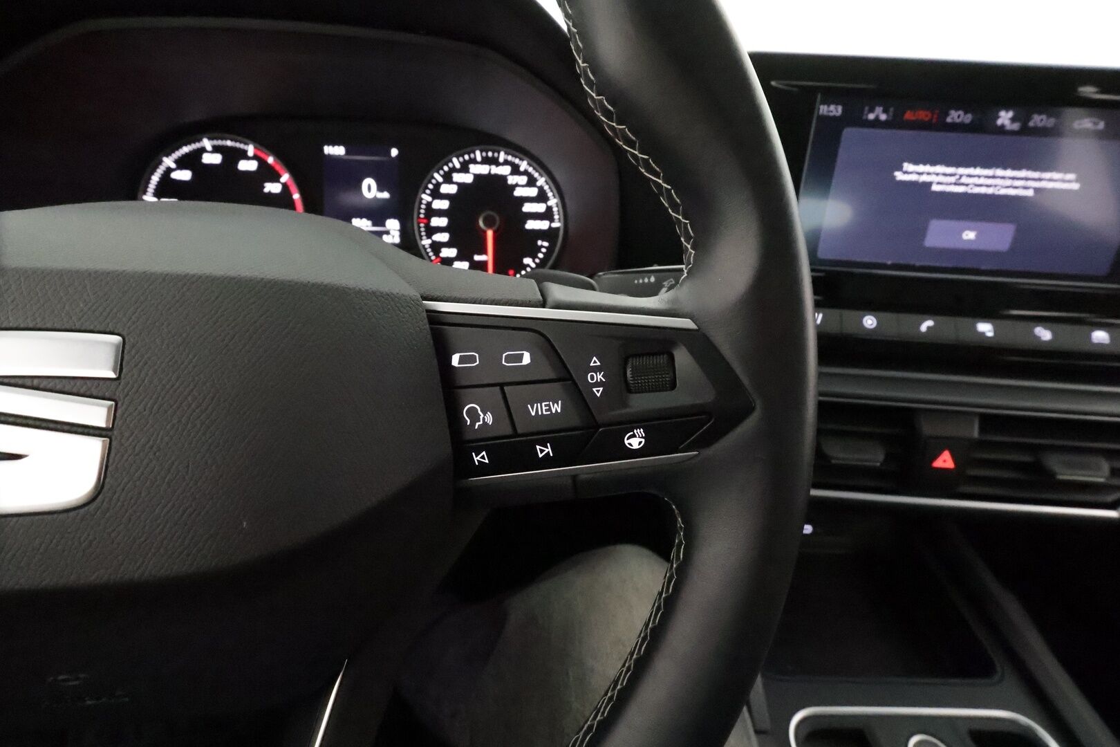 Seat Leon 2021 1,0 eTSI 110 Hybrid Style DSG **1.om Suomi-auto / LED / Apple&Android / Lohko / P.tutkat / Ratinlämmitin** - Merkkihuollettu / Siisti / Hyvin pidetty / Kahdet hyvät renkaat