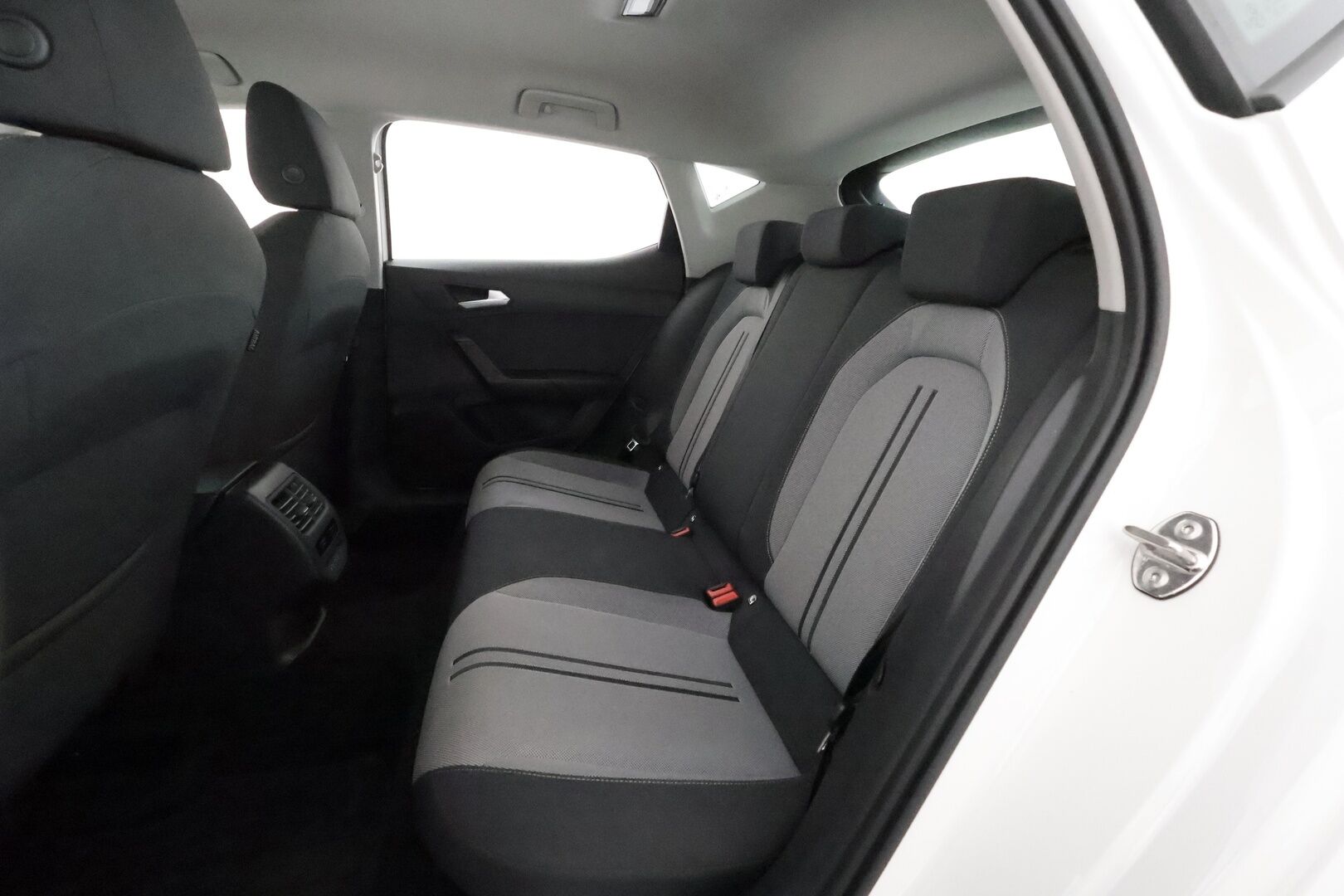Seat Leon 2021 1,0 eTSI 110 Hybrid Style DSG **1.om Suomi-auto / LED / Apple&Android / Lohko / P.tutkat / Ratinlämmitin**