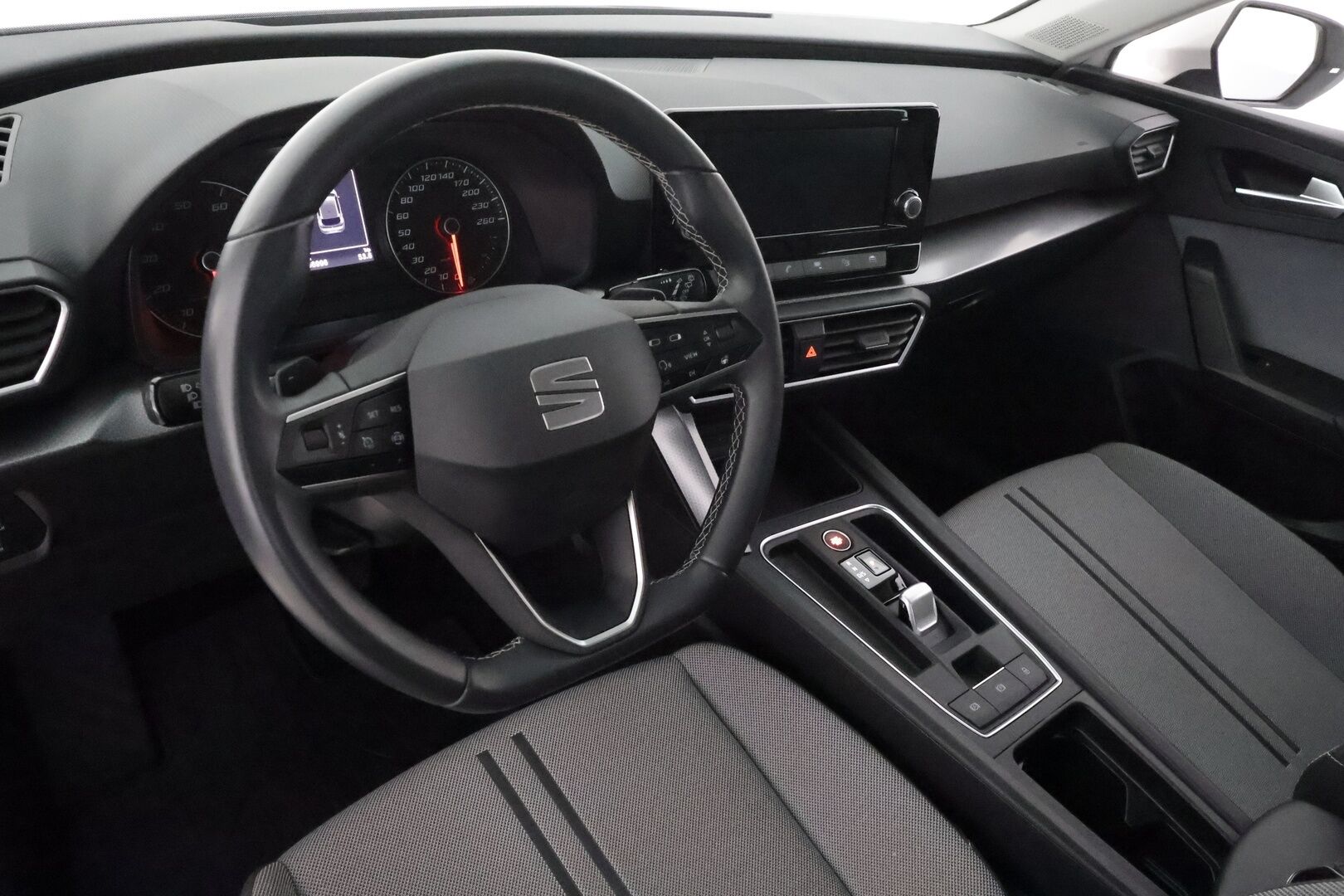 Seat Leon 2021 1,0 eTSI 110 Hybrid Style DSG **1.om Suomi-auto / LED / Apple&Android / Lohko / P.tutkat / Ratinlämmitin**