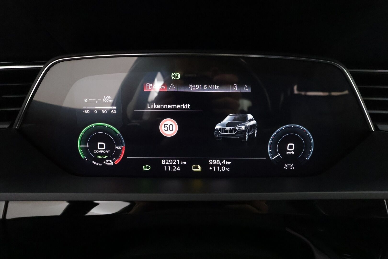 Audi e-tron 2021 50 Quattro Edition Advanced *Sporttipenkit / Kamera / LED / Kaistavahti / Navi* - Suomi-auto 1. omistajalta / Kahdet Audin vanteet / Juuri huollettu / Soh 90,67%