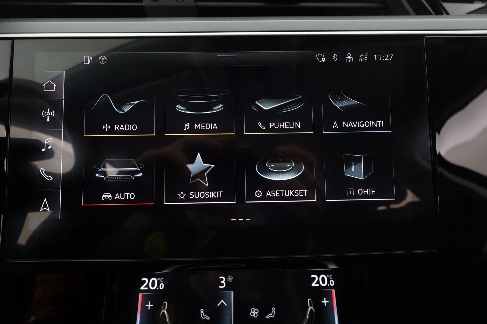 Audi e-tron 2021 50 Quattro Edition Advanced *Sporttipenkit / Kamera / LED / Kaistavahti / Navi* - Suomi-auto 1. omistajalta / Kahdet Audin vanteet / Juuri huollettu / Soh 90,67%