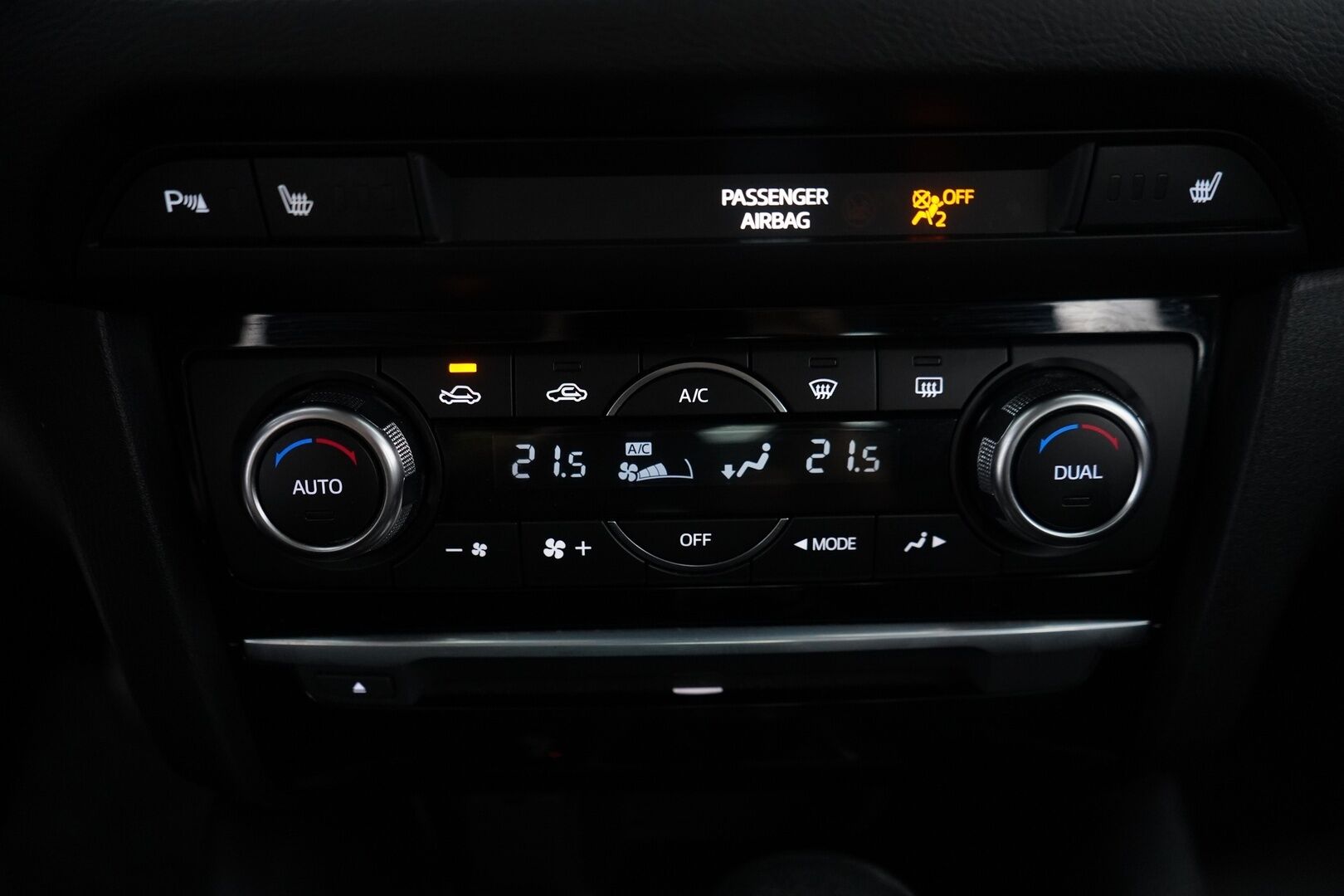 Mazda Mazda6 2016 Sedan 2,2 (150) SKYACTIV-D * Vakkari / Lohko / Tutkat / Navi * - Myydään juuri huollettuna / Kahdet renkaat / Siisti 