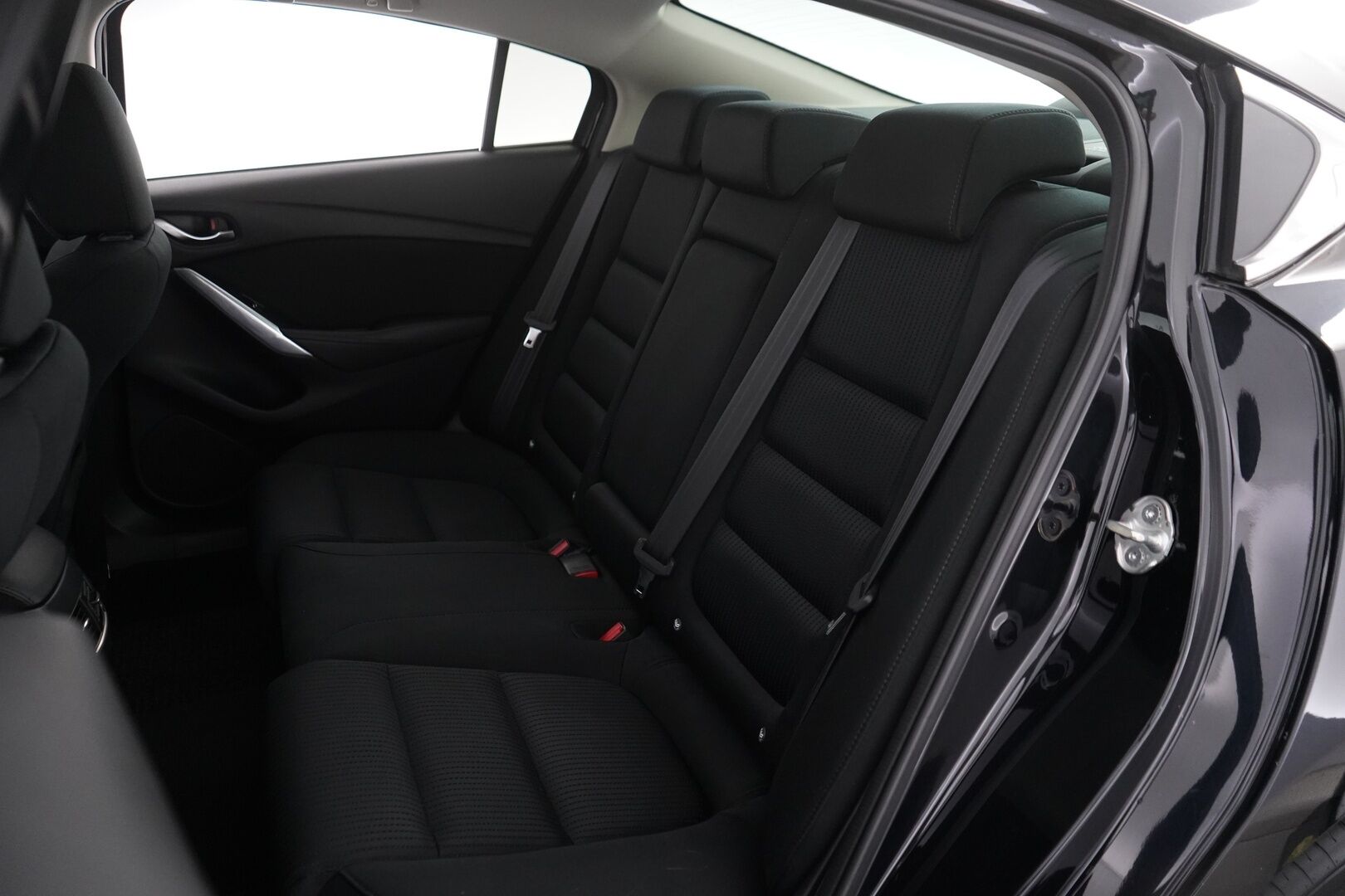 Mazda Mazda6 2016 Sedan 2,2 (150) SKYACTIV-D * Vakkari / Lohko / Tutkat / Navi * - Myydään juuri huollettuna / Kahdet renkaat / Siisti 