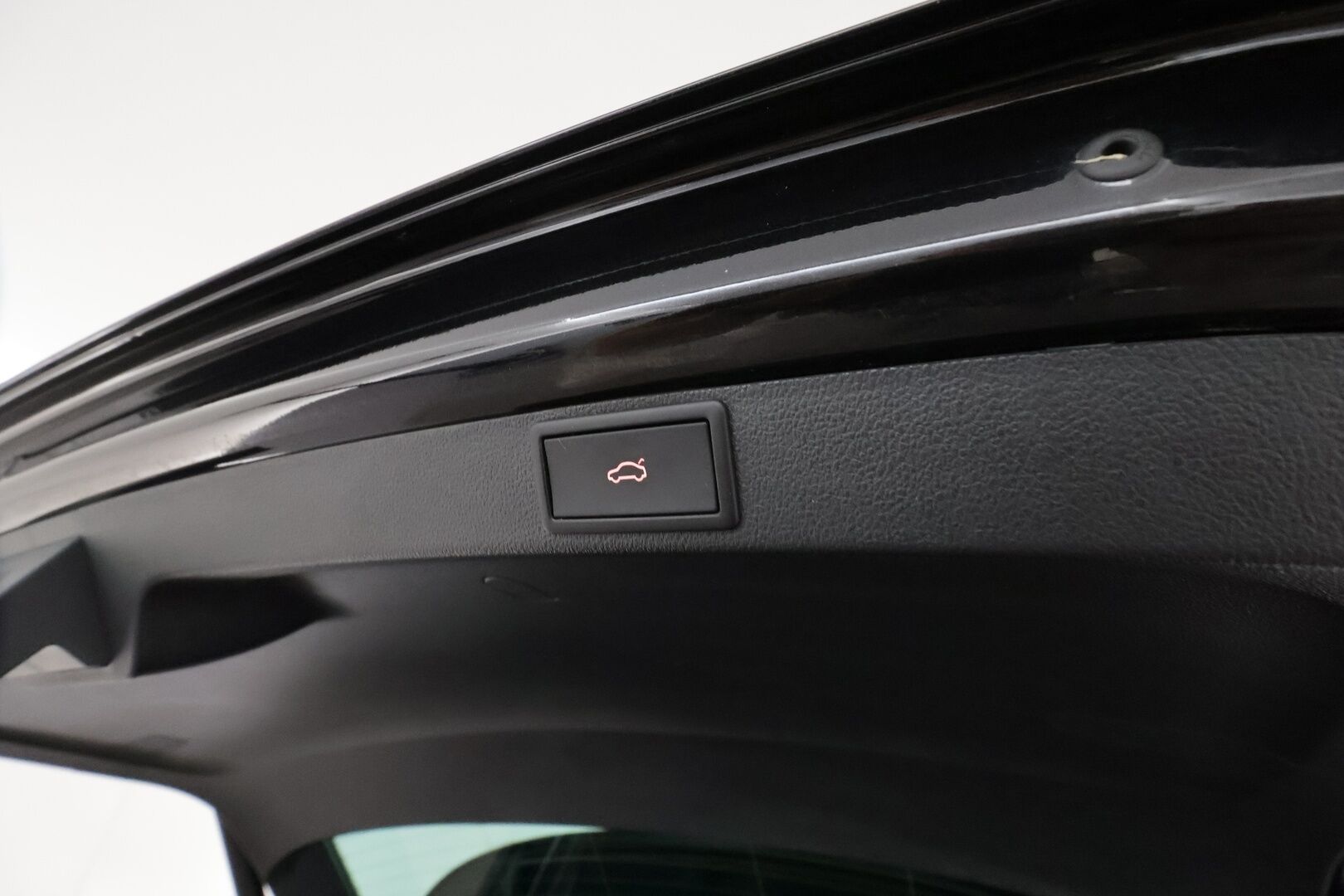 Skoda Octavia 2021 Combi 2,0 TDI 150 Style DSG Autom. **Adapt.vakkari / Webasto / Matrix LED / Muistipenkki / P.kamera / Puolinahat / KeylessGo** - 1.Om Suomi-auto / Kahdet renkaat aluvanteilla / Digimittaristo / Ratinlämmitin / Suksiluukku / Sähköluukku