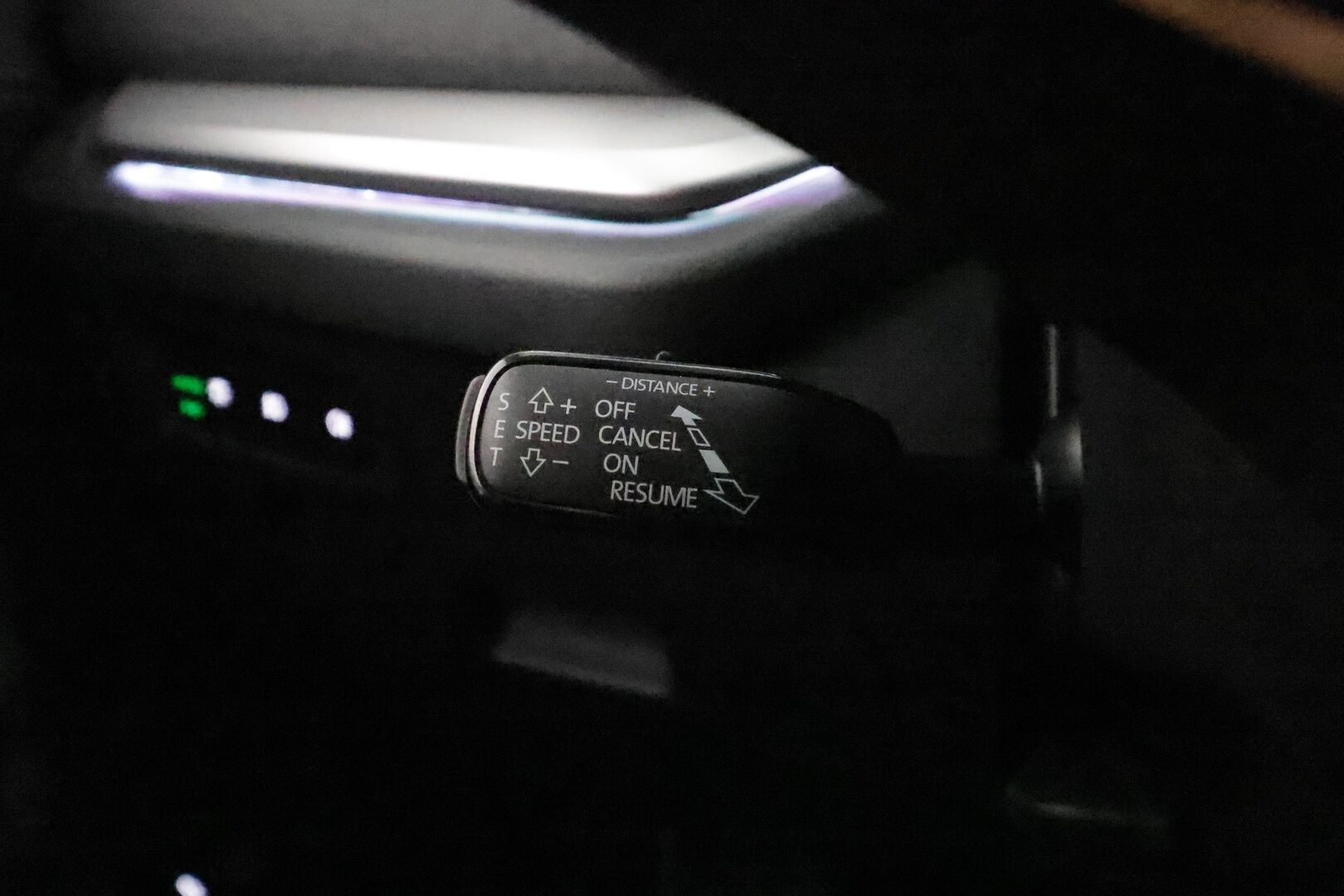 Skoda Octavia 2021 Combi 2,0 TDI 150 Style DSG Autom. **Adapt.vakkari / Webasto / Matrix LED / Muistipenkki / P.kamera / Puolinahat / KeylessGo** - 1.Om Suomi-auto / Kahdet renkaat aluvanteilla / Digimittaristo / Ratinlämmitin / Suksiluukku / Sähköluukku