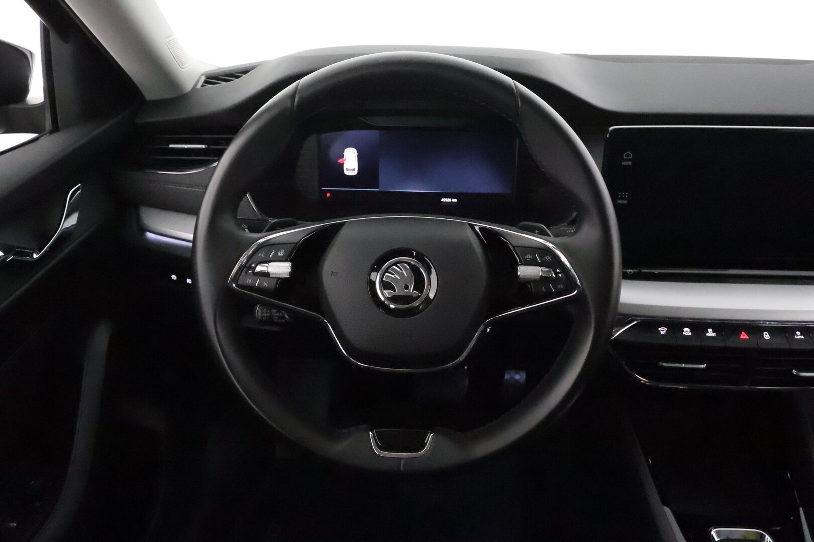 Skoda Octavia 2021 Combi 2,0 TDI 150 Style DSG Autom. **Adapt.vakkari / Webasto / Matrix LED / Muistipenkki / P.kamera / Puolinahat / KeylessGo** - 1.Om Suomi-auto / Kahdet renkaat aluvanteilla / Digimittaristo / Ratinlämmitin / Suksiluukku / Sähköluukku