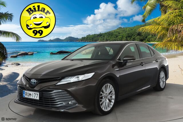 Toyota Camry 2021