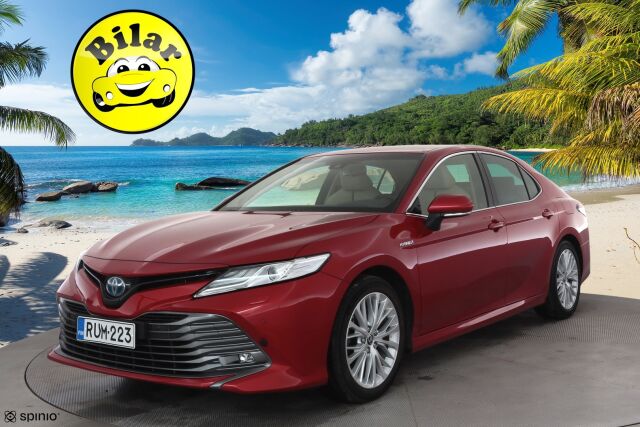 Toyota Camry 2021