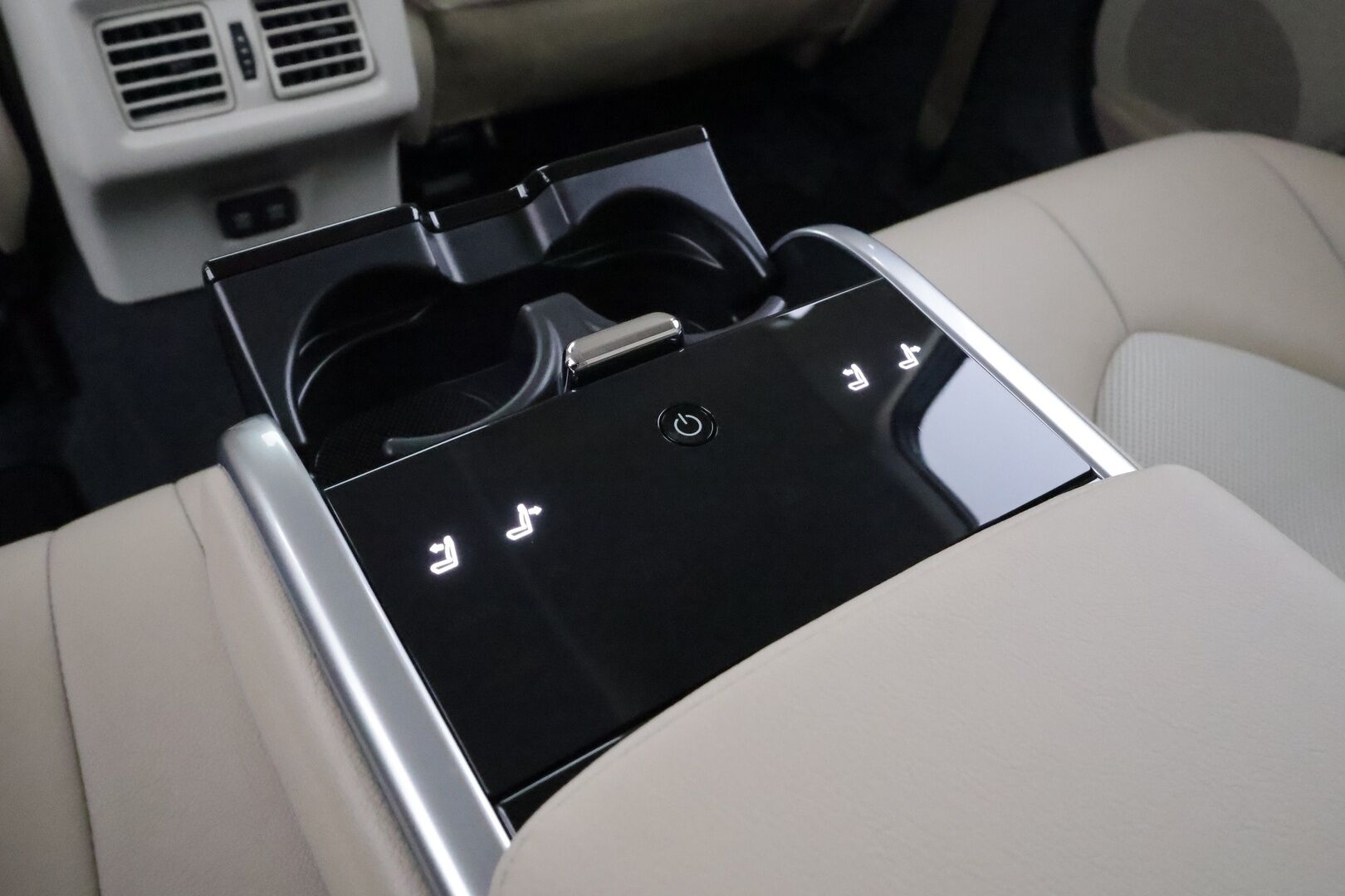 Toyota Camry 2021 2,5 Hybrid Premium Business - 1Om Suomiauto | JBL Audio | HUD | ACC | Peruutuskamera | Merkkihuollot | Vaalea Nahkasisusta | Lohko&Sisäp. | SUPERVARUSTEET!