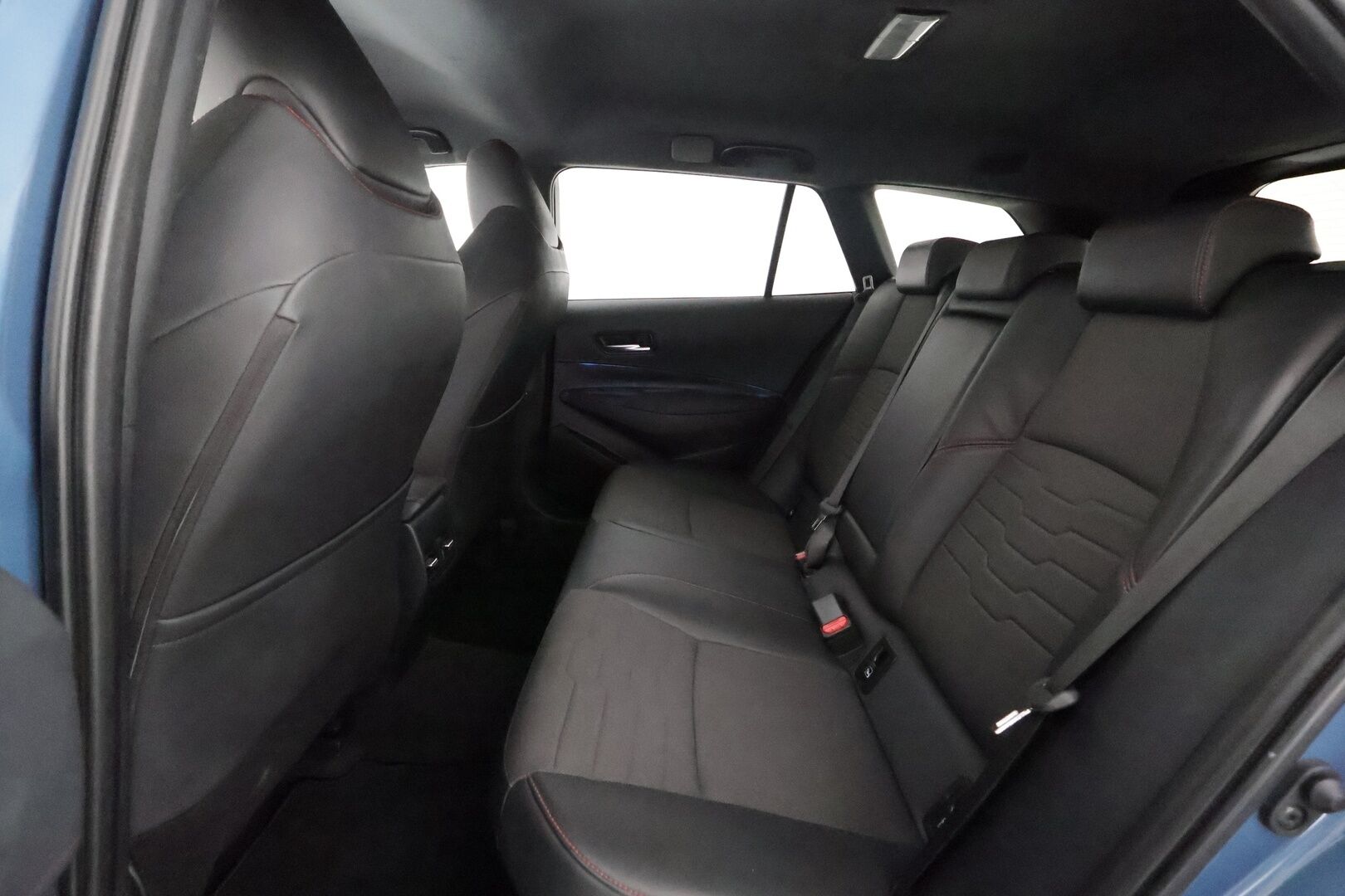 Toyota Corolla 2021 Touring Sports 1,8 Hybrid Style Business - | Webasto | ACC | LED | P.Kamera | Navi | Kaistavahti | Keyless | Ratinlämmitys | 1-om Suomi-auto | Kahdet renkaat | 
