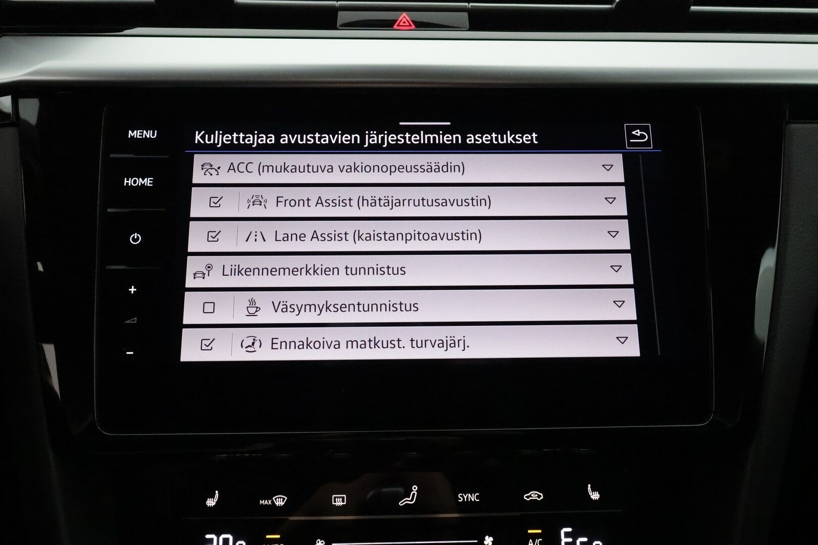 Volkswagen Arteon 2021 Shooting Brake R-Line eHybrid 160 kW DSG-automaatti - Suomiauto / Webasto / Matrix LED / Adapt.Vakkari / HUD / 360-Kamera / Nahka-Alcantara / Facelift / Huippuvarusteet!