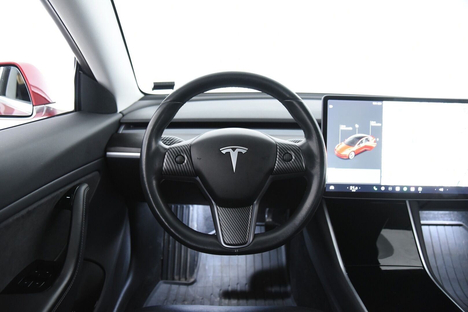 Tesla Model 3 2019 Long-Range Dual Motor AWD / Autopilot / P-Kamera / Premium Audio / Nahat / Lasikatto / Autopilot / - Kahdet renkaat omilla aluvanteilla / Akku kuntotarkistettu