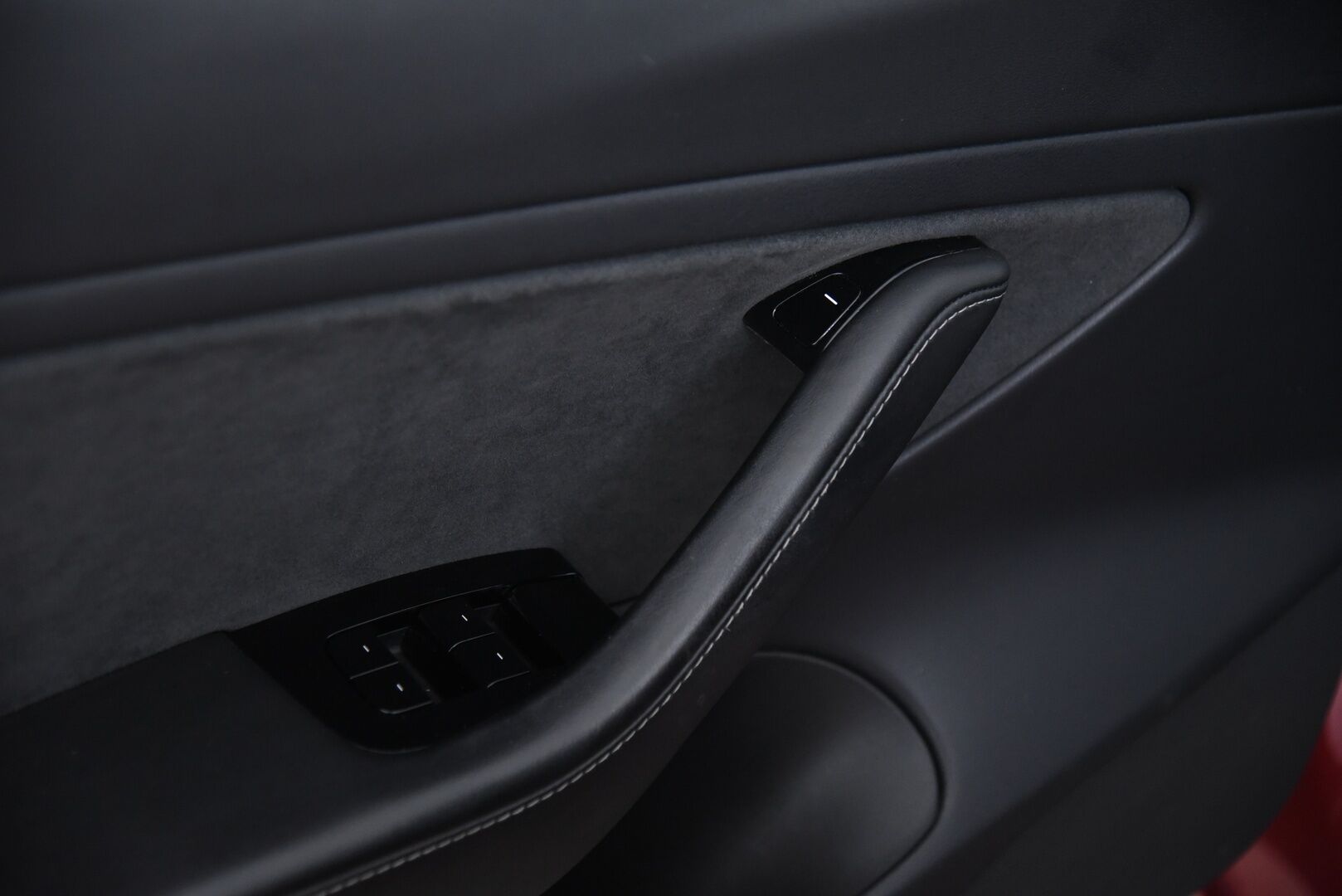 Tesla Model 3 2019 Long-Range Dual Motor AWD / Autopilot / P-Kamera / Premium Audio / Nahat / Lasikatto / Autopilot / - Kahdet renkaat omilla aluvanteilla / Akku kuntotarkistettu