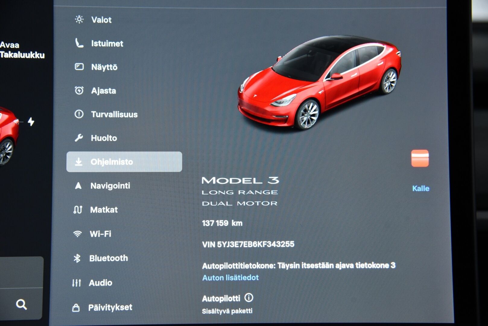Tesla Model 3 2019 Long-Range Dual Motor AWD / Autopilot / P-Kamera / Premium Audio / Nahat / Lasikatto / Autopilot / - Kahdet renkaat omilla aluvanteilla / Akku kuntotarkistettu