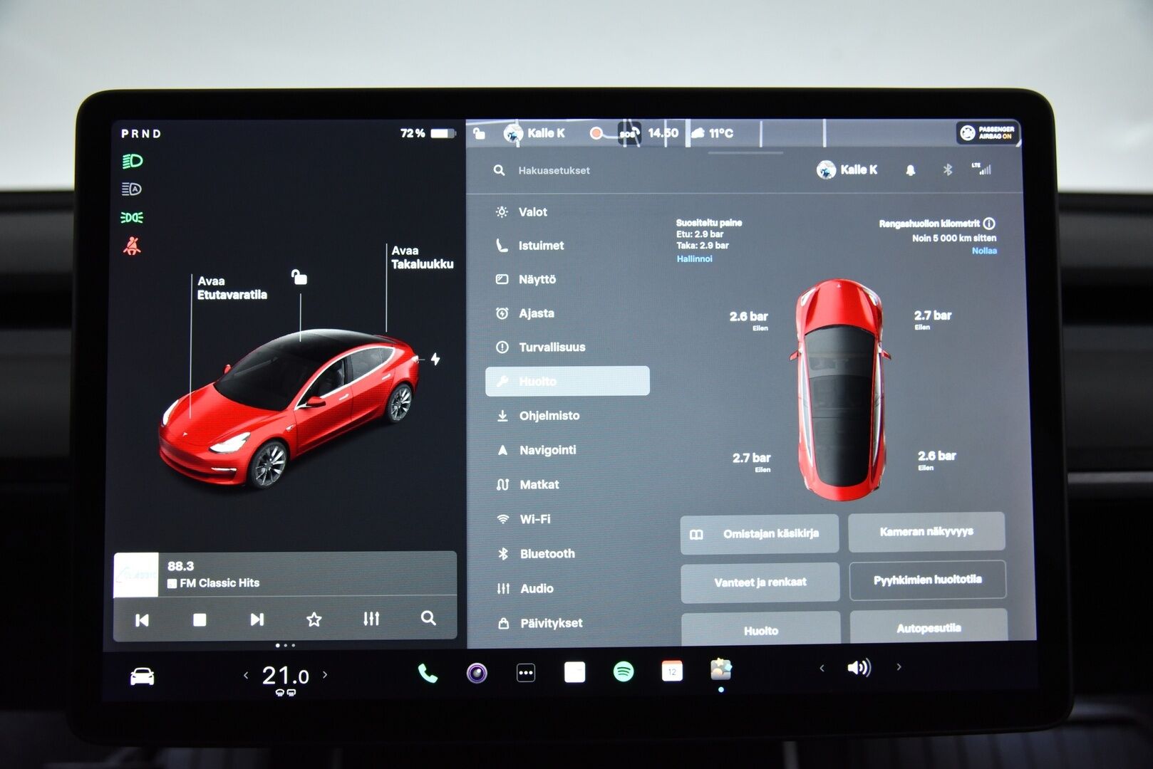Tesla Model 3 2019 Long-Range Dual Motor AWD / Autopilot / P-Kamera / Premium Audio / Nahat / Lasikatto / Autopilot / - Kahdet renkaat omilla aluvanteilla / Akku kuntotarkistettu
