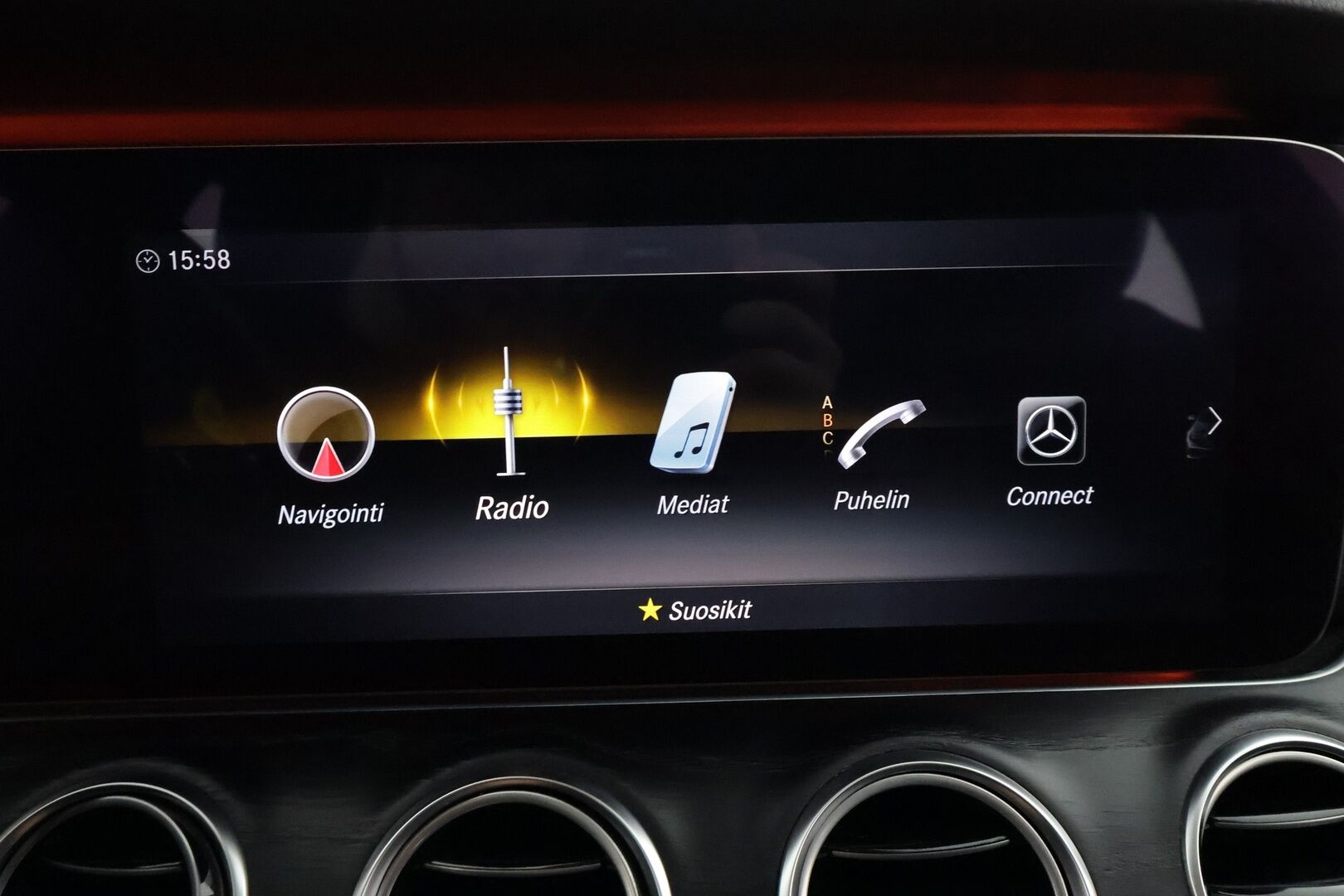 Mercedes-Benz E 2020 300 de A Business Avantgarde EQ Power * Burmester / Distronic+ / Multibeam / P.kamera / Sportpenkit / Koukku / Navi * - Huippuvarusteltu - HULLUT AVAJAISHULINAT KORKOTARJOUS 3,29 %