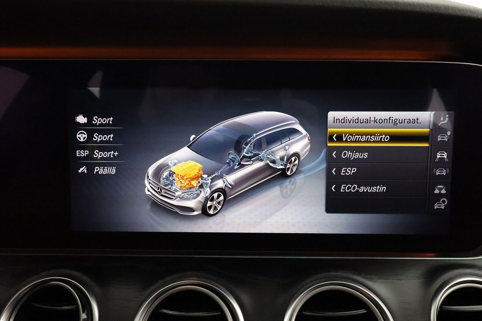 Mercedes-Benz E 2020 300 de A Business Avantgarde EQ Power * Burmester / Distronic+ / Multibeam / P.kamera / Sportpenkit / Koukku / Navi * - Huippuvarusteltu - HULLUT AVAJAISHULINAT KORKOTARJOUS 3,29 %