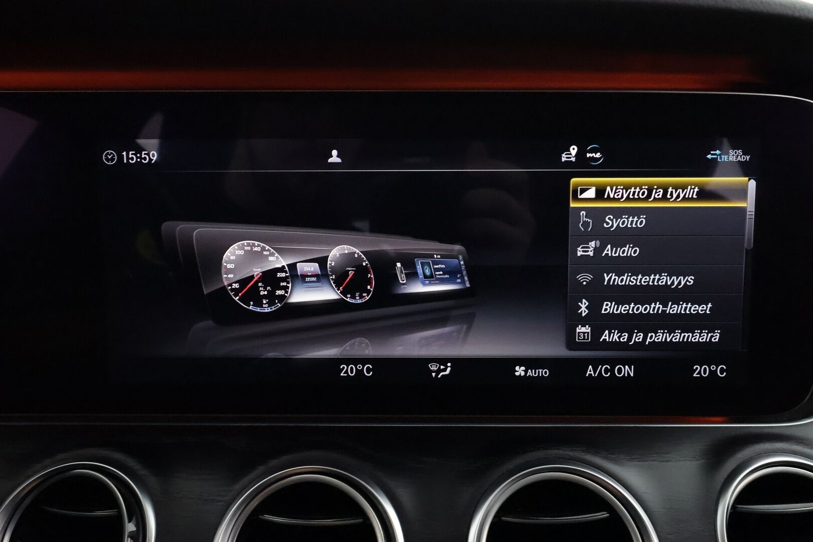 Mercedes-Benz E 2020 300 de A Business Avantgarde EQ Power * Burmester / Distronic+ / Multibeam / P.kamera / Sportpenkit / Koukku / Navi * - Huippuvarusteltu - HULLUT AVAJAISHULINAT KORKOTARJOUS 3,29 %