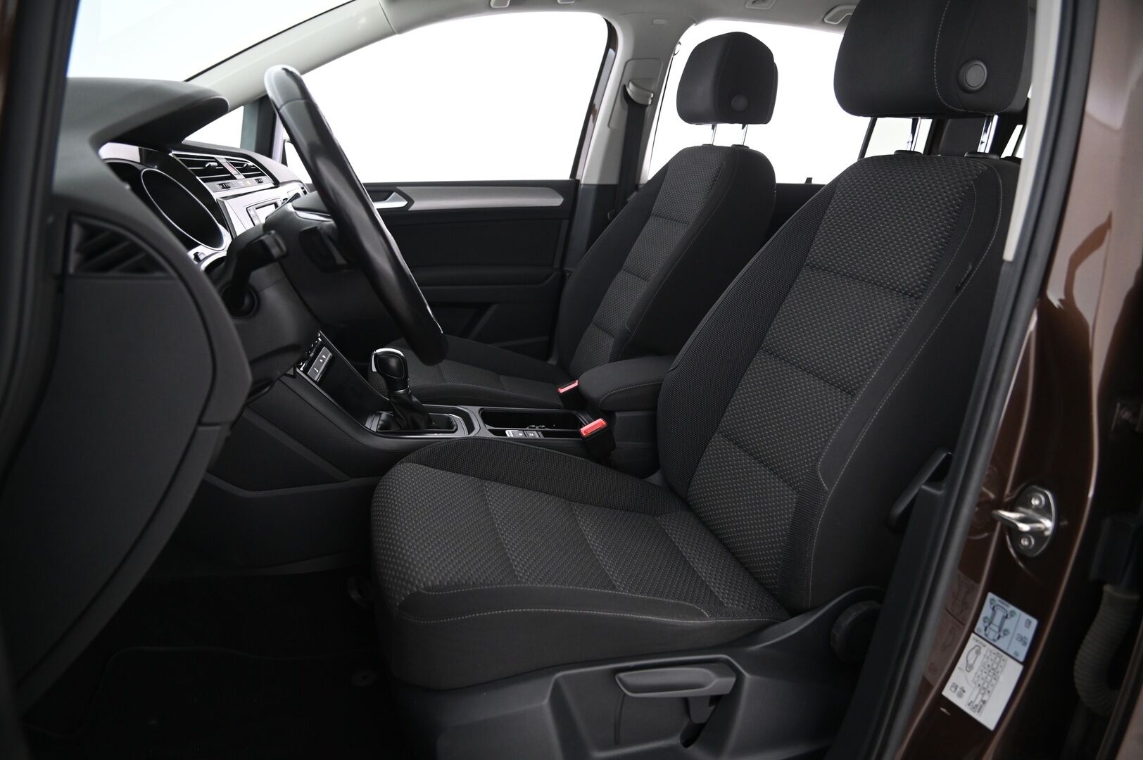 Volkswagen Touran 2016 Comfortline 1,4 TSI 110 kW (150 hv) DSG-automaatti - 7-paikkainen | Jakopää juuri tehty | ACC | Navi | Koukku | Lohko+pistoke | Tutkat | 2X renkaat 